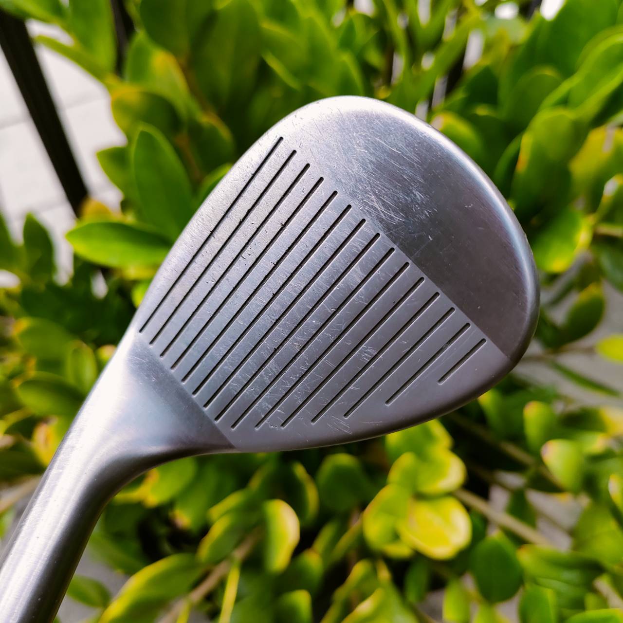 WEDGE CLEVELAND CG10 องศา 54 LOW BOUNCE 1 จุด ก้าน TOUR AD FLEX R ก้านแพงมาก นุ่มนวลแม่นยำมาก WEDGE ชิพแม่น ง่าย แลพแม่นยำ สปินดีมาก ไม้กอล์ฟพรีเมี่ยมมือสอง ของแท้ By NakaraLuxurious