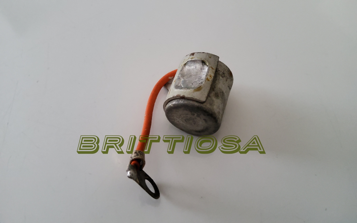 Kondensaattori Ford 100E/Morris Minor sivuventtiili/Oxford 1948-54/Morris 8E/Austin A40/A70 1948-52 YM. =25e
