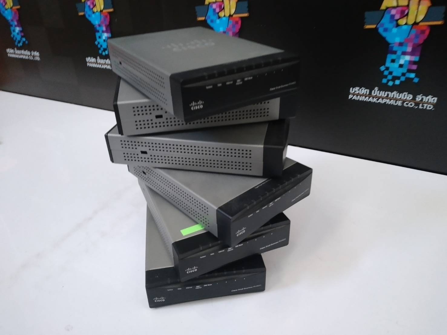 Cisco RV042G 4-port 10/100/1000 Gigabit VPN Router - Dual WAN