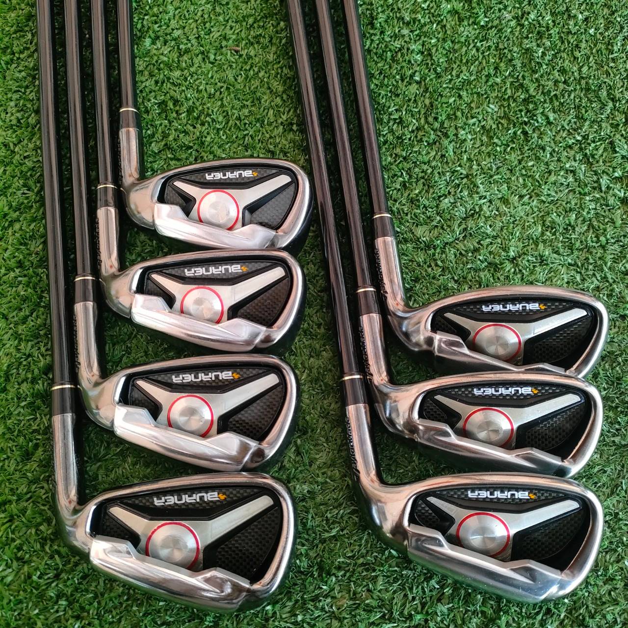 ชุดเหล็ก TAYLORMADE BURNER มีเหล็ก 5 - 9 เเละ PW SW ก้าน RE*AX SUPERFAST FLEX R เหล็กตระกูล BURNER เป็นตระกูลที่ ตีง่ายของ Taylormade ไม้กอล์ฟมือสอง ของแท้ BY NakaraLuxurious