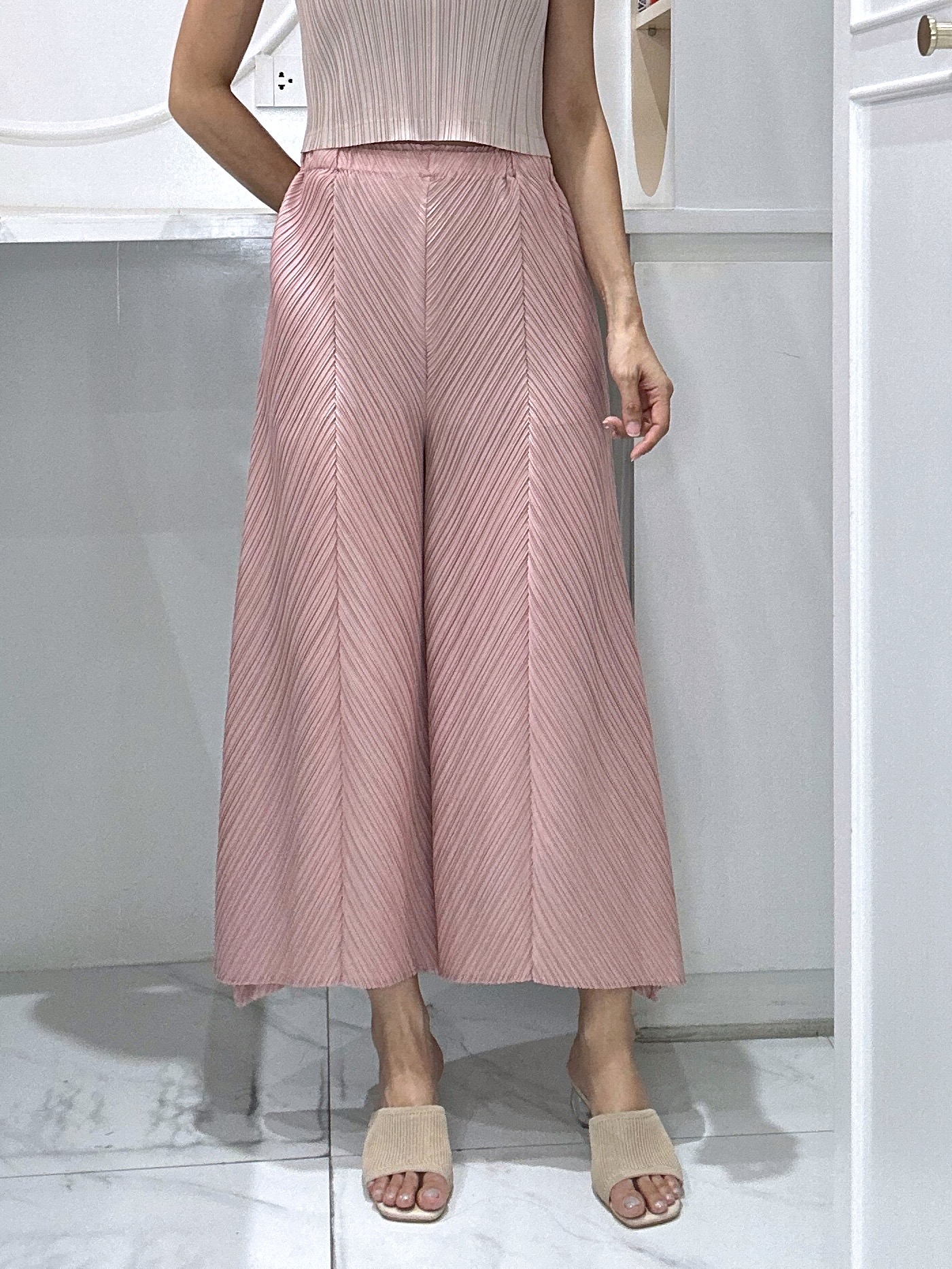 ปรับราคาลง20%!! ยาว 35 นิ้ว! 2MUAY รุ่น GJO1056 กางเกงพลีทคุณภาพ FLARE PLEATED PANTS 10 สี FREE SIZE