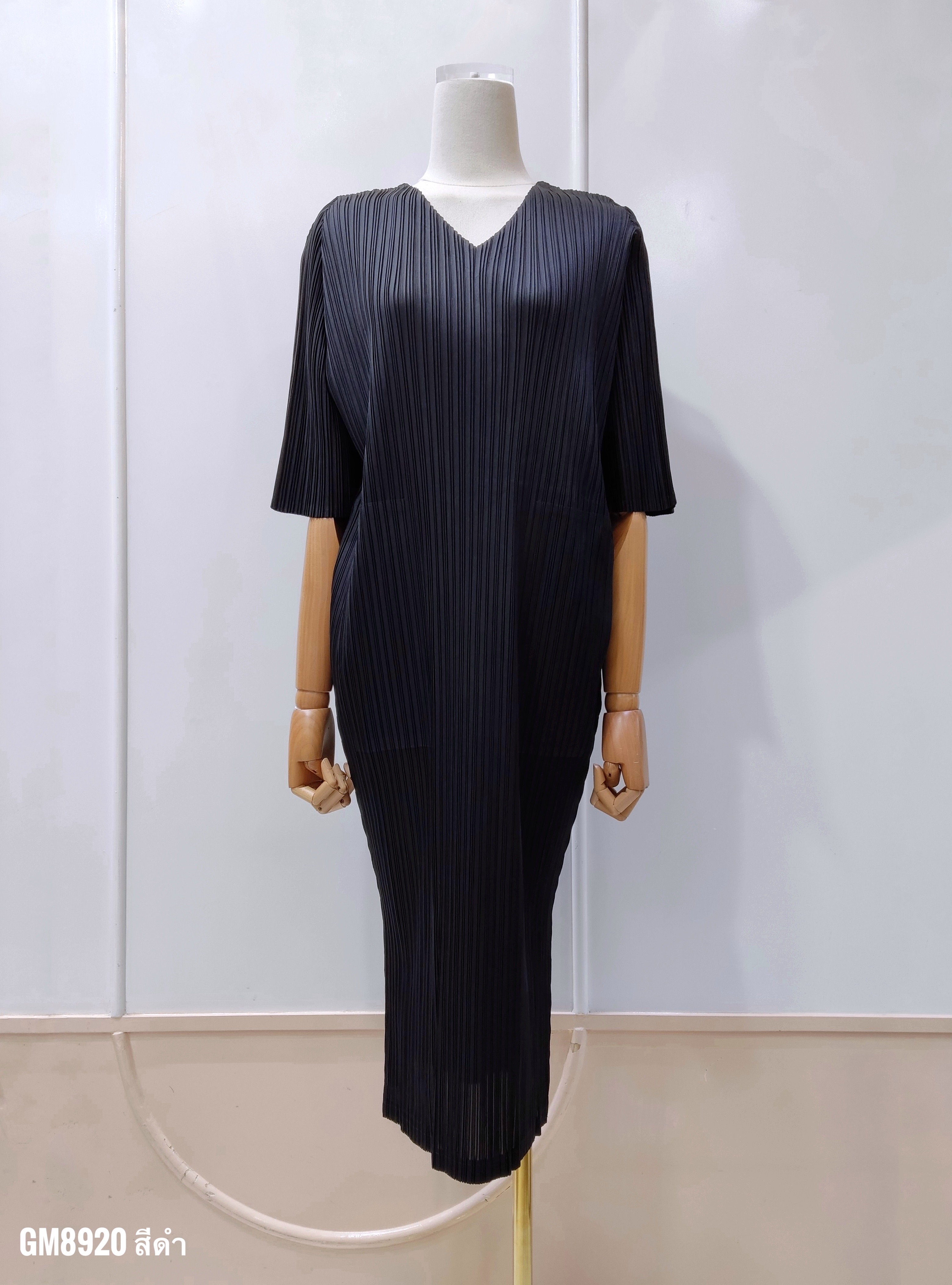 อกถึง 44 นิ้ว 2MUAY รุ่น GM8920 เดรสอัดพลีท V NECK HALF SLEEVE PLEATED DRESS REE SIZE