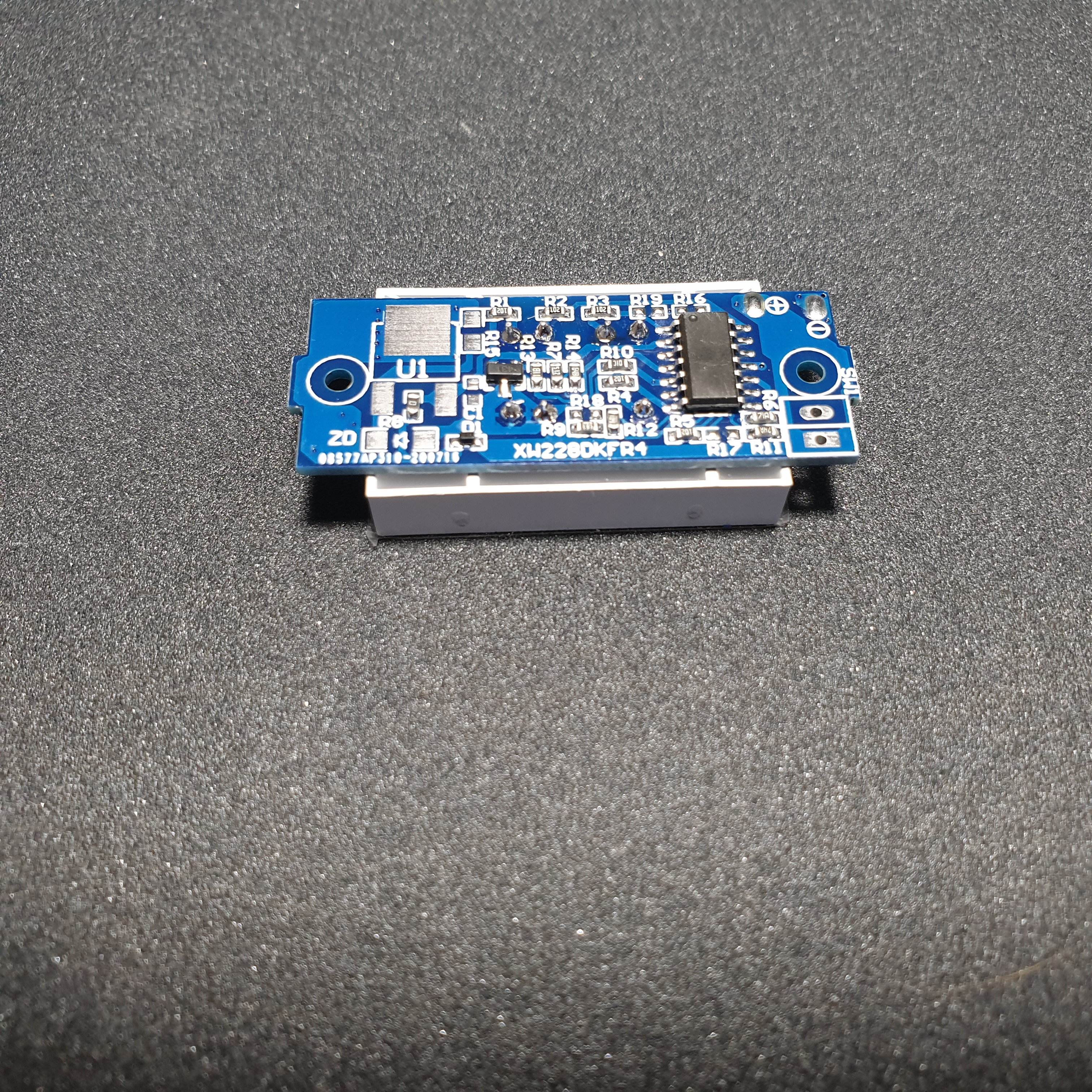 จอวัดแรงดันแบต 2 เซลล์ Battery level indicator 2 cell 6.8-8.4V ไฟ LED 4 ระดับ สีฟ้า Lithium battery pack power indicator board