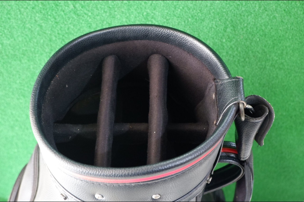 ถุงกอล์ฟ TITLELIST