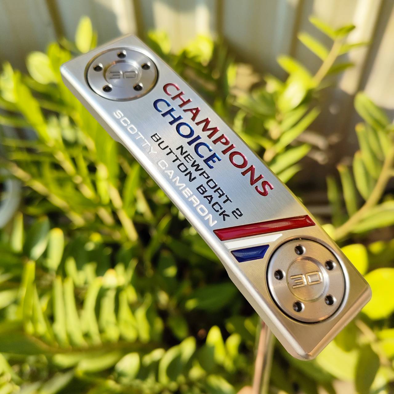 PUTTER TITLEIST LIMITED EDITION SCOTTY CAMERON CHAMPIONS CHOICE NEWPORT 2 BUTTON BACK 35 นิ้ว สภาพสวยจัด มี COVER แท้เดิมด้วย ไม้กอล์ฟมือสอง ของแท้ BY NakaraLuxurious