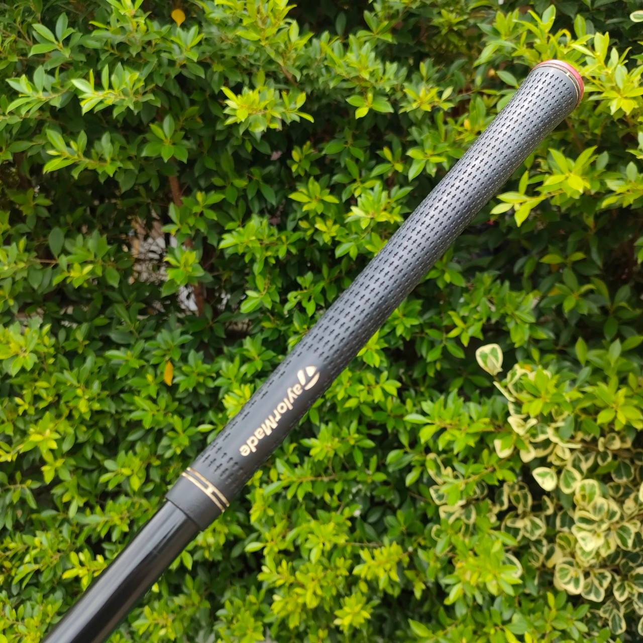 DRIVER TAYLORMADE R7 SUPERQUAD องศา 9.5 ก้าน FUJIKURA RE*AX FLEX S ก้านเบาแค่ 55 กรัม จาก FUJIKURA ตีดีมากๆๆๆ ตีไปแล้วเสียงแน่นมากๆไขปรับได้ถึง 4 จุด ให้เข้ากับวงสวิงที่สุด ไม้กอล์ฟมือสอง ของแท้ BY NakaraLuxurious