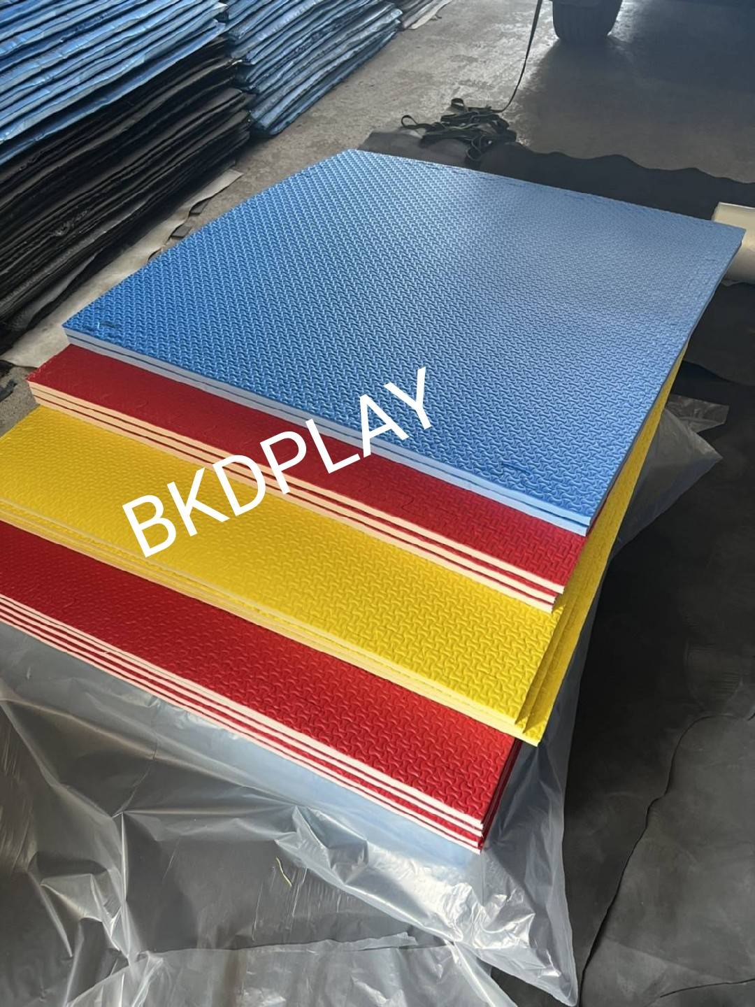 แผ่นปูพื้นจิ๊กซอกันกระแทก โฟมยาง งานไทยพรีเมี่ยมขนาดแผ่น100x100 หนา10-50 มม.,แผ่นกันกระแทก,แผ่นยาง EVA,ยางปูพื้น,จิ๊กซอว์ปูพื้น, ปูกับห้องเด็ก ห้องออกกำลังกาย ฟิสเนส ค่ายมวย โรงยิม