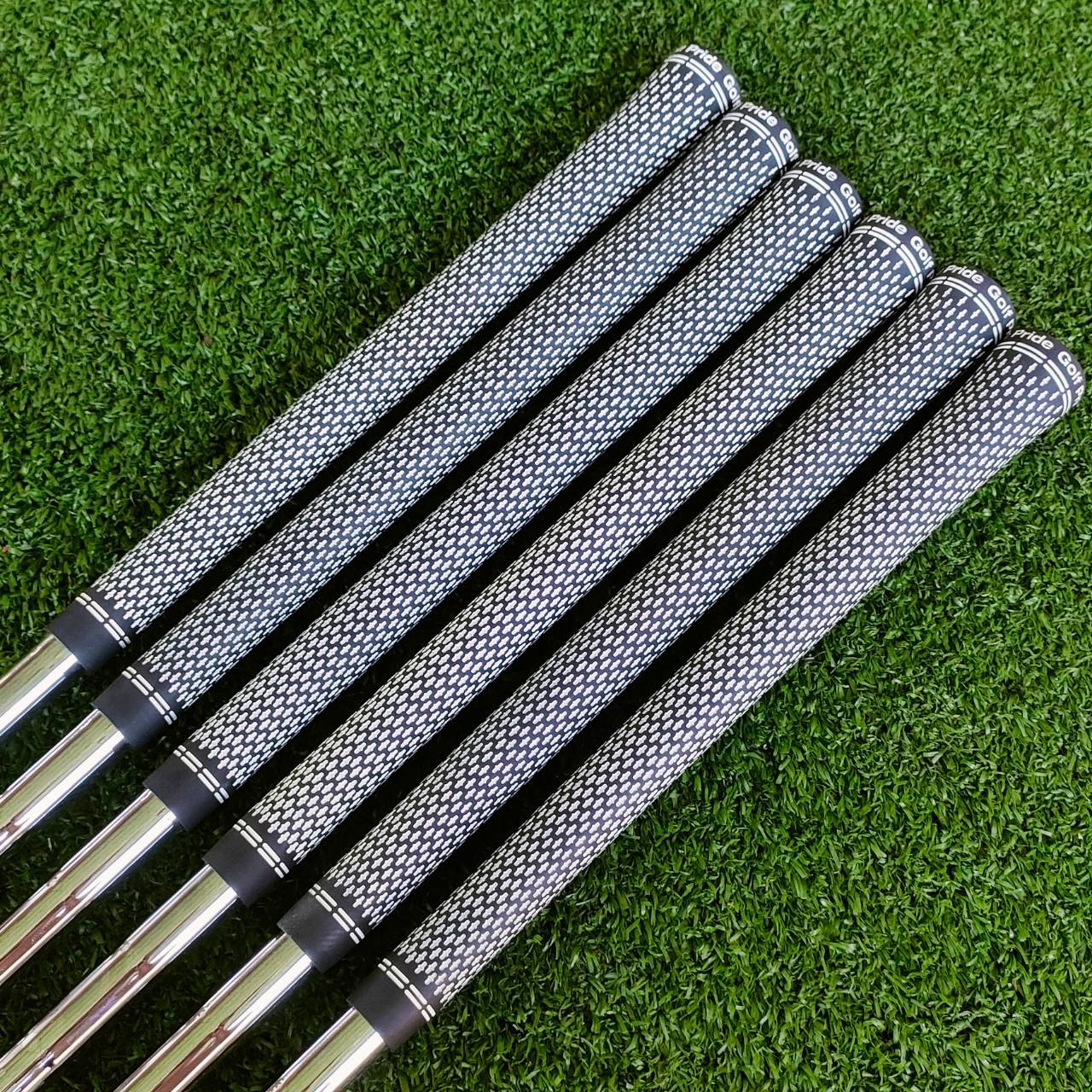 ชุดเหล็ก Titleist AP3 718 จากการพัฒนาชุดเหล็ก AP1 และ AP2 มาผสมผสานเข้าด้วยกัน เพื่อสร้างเหล็กที่ตีไกลที่สุด สร้างความเร็วได้สูงสุดเท่าที่ Titleist เคยมีมา ไม้กอล์ฟพรีเมี่ยมมือสอง ของแท้ By NakaraLuxurious