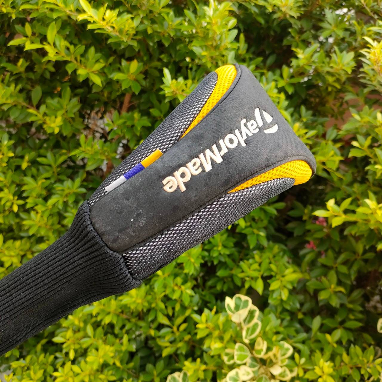 DRIVER TAYLORMADE R540 องศา 10.5 ก้าน TM-500 PLUS FLEX R *มาพร้อม COVER ตรงรุ่น!!!* ตีไกล เร่งสปีดได้ดีมากๆ แอโร่ไดนามิค **ตำหนิตรงคอไม้เคลื่อน** ไม้กอล์ฟมือสอง ของแท้ BY NakaraLuxurious