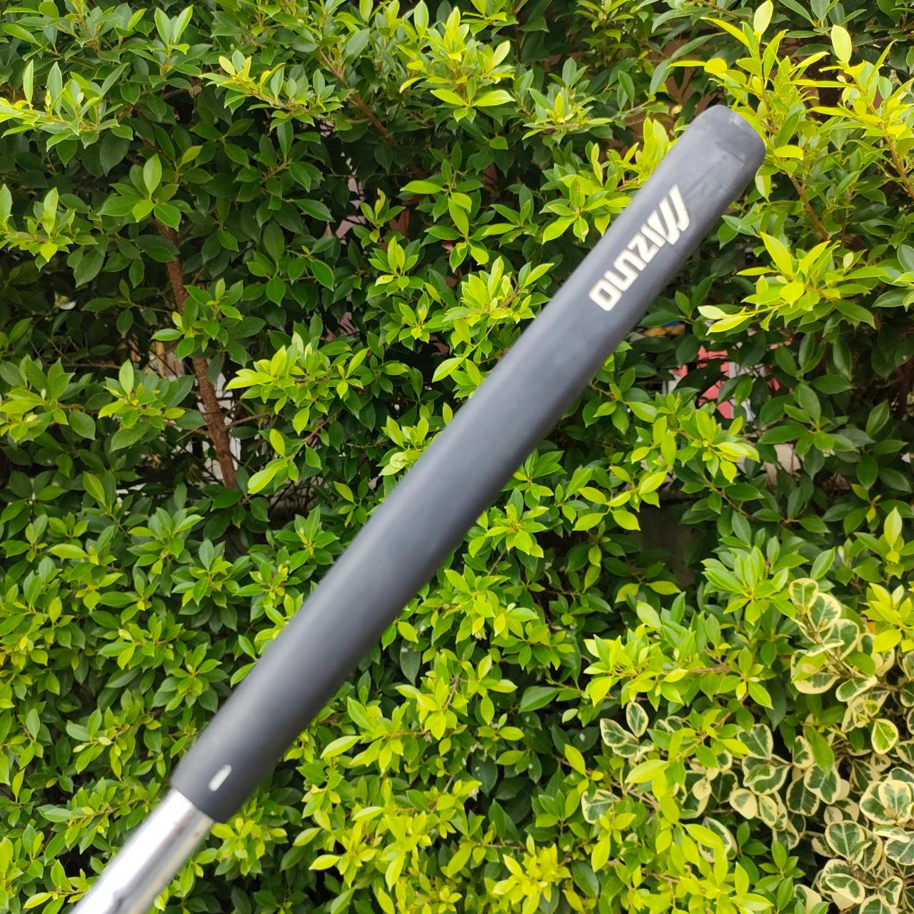 PUTTER MIZUNO TOUR 900 ความยาว 34 นิ้ว JAPAN 100% พัตเตอร์พรีเมี่ยมญี่ปุ่นดั่งเดิม วัสดุสวยมาก!! รูปทรงสแตนดาร์ด!! พัตต์กะระยะน้ำหนักได้ดีมาก ไม้กอล์ฟมือสอง ของแท้ BY NakaraLuxurious