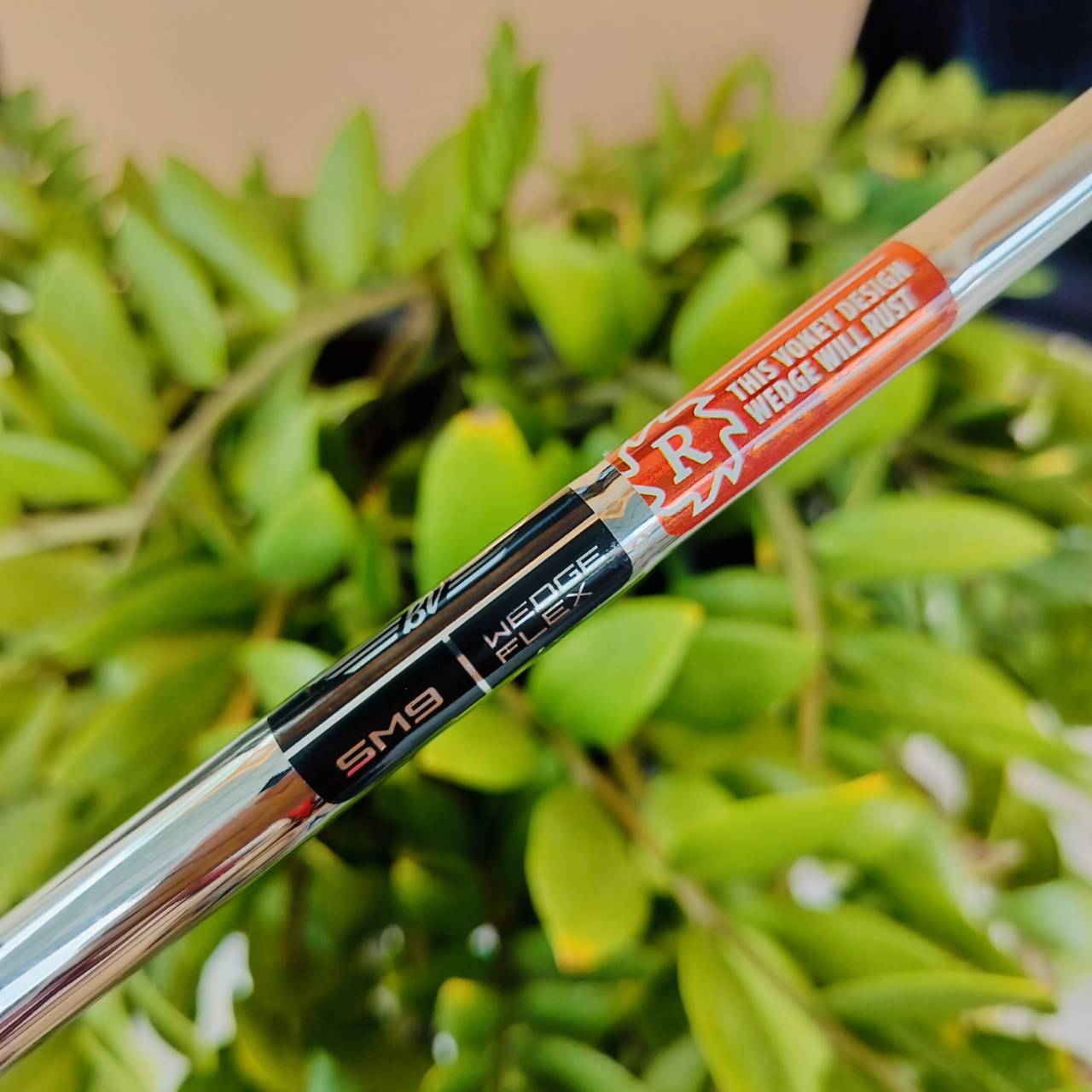 WEDGE TITLEIST VOKEY DESIGN SM9 Jet Black องศา 48 BOUNCE 10 F Grind ฐานด้านล่างเต็ม เหมาะกับการตีแบบเต็มวง ไม้กอล์ฟพรีเมี่ยมมือสอง ของแท้ By NakaraLuxurious