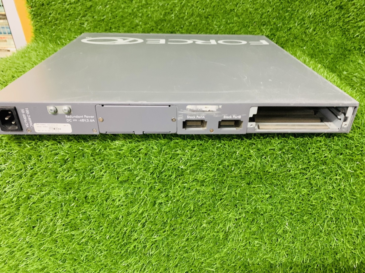 สวิตซ์ Force 10 Networks SA-01-GE-48T 48-Port Gigabit Switch with SA-01-10GE-2P Module สินค้ามีประกัน