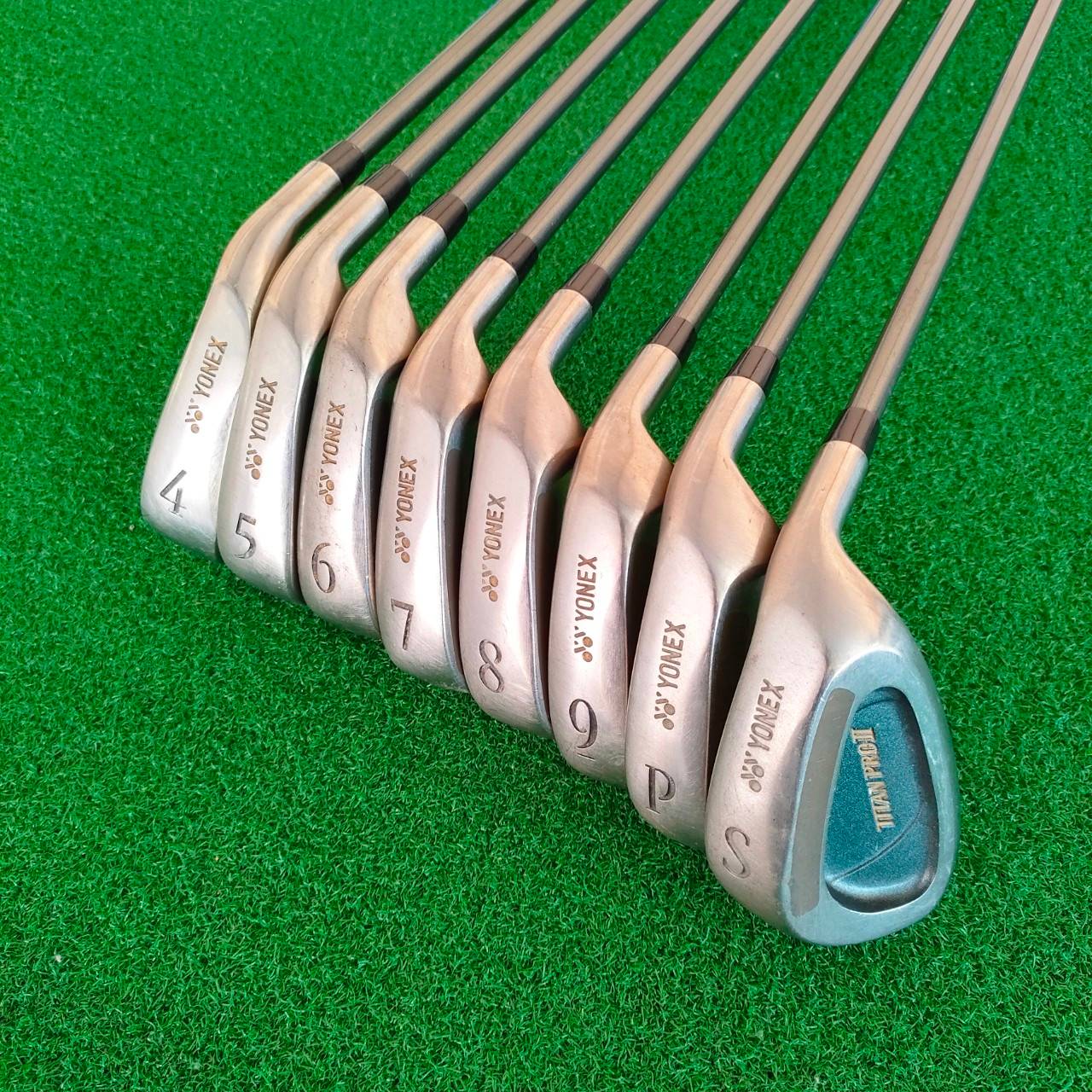 ชุดเหล็ก YONEX TITAN PRO II มีเหล็ก 4-9 PW SW ก้าน YONEX MRB650 FLEX R สุดยอดวัสดุเสริมไทเทเนี่ยม ทำให้ตีไกล ผลิตจากญี่ปุ่น 100% ไม้ YONEX ที่ญี่ปุ่น นิยมมากครับ