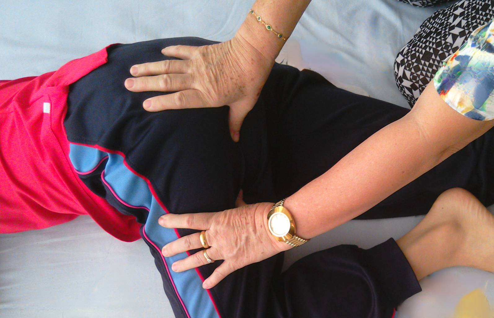 1 hrs Massage catching / นวดจับเส้น 👍นวดแก้อาการ 📌นวดจับเส้น 📌เอ็นเข้าสะบัก📌ไหล่ติด📌ปวดหลัง📌ชา📌ปวดขา📌ปวดสลักเพชร📌ท้องอืด📌ไมเกรน📌คอตกหมอน 📌หมอนรองกระดูกทับเส้นป