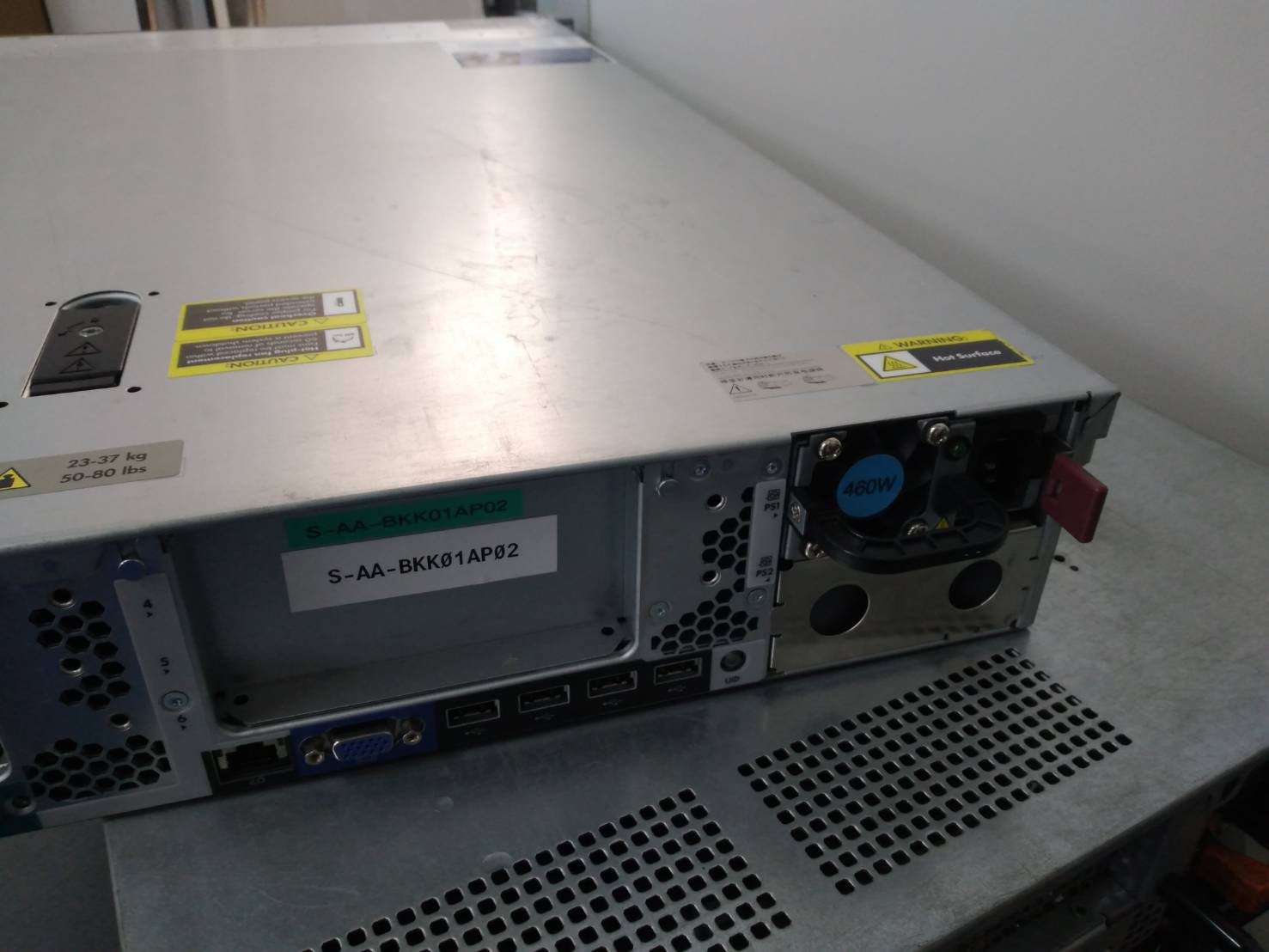 เซิร์ฟเวอร์ HP ProLiant DL380 Gen8 Server (E5-2609 x2 Ram 16 GB SAS 300 GB x2)