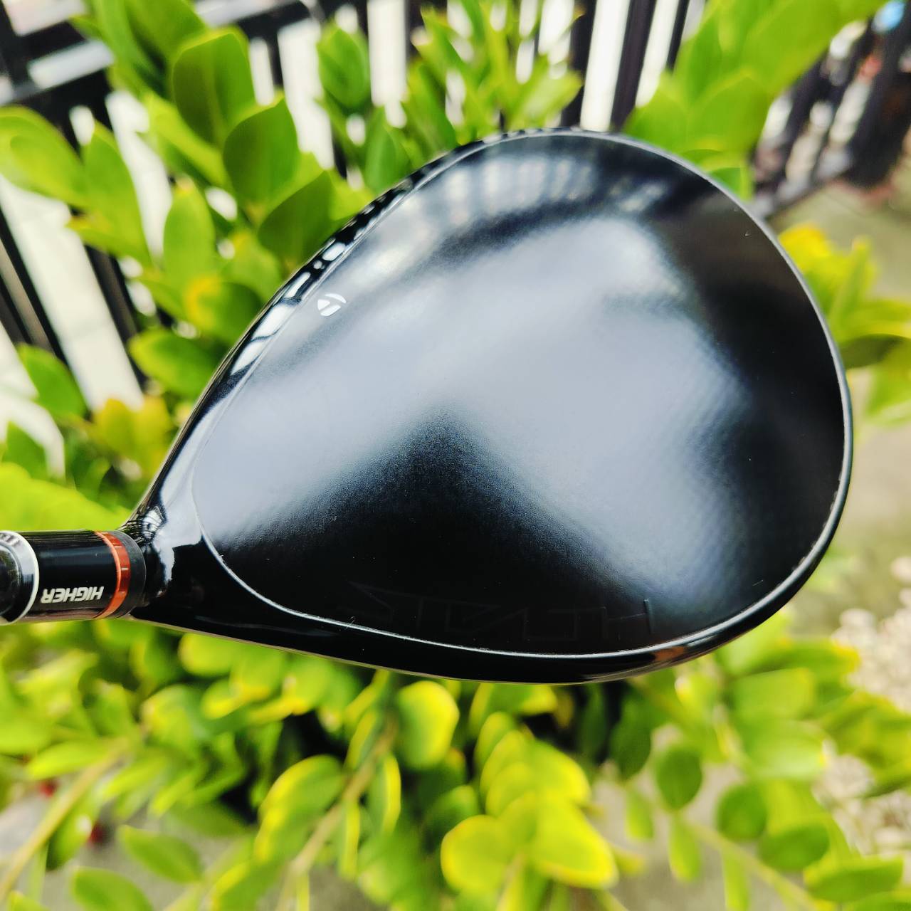 Driver TAYLORMADE STEALTH มือสอง สภาพงามมาก COVER แท้เดิม 60X Carbon Twist Face สามารถถ่ายทอดพลังงานไปยังลูกกอล์ฟได้อย่างเต็มที่ สร้างบอลสปีดได้มากกว่า ไม้กอล์ฟพรีเมี่ยมมือสอง ของแท้ By NakaraLuxurious