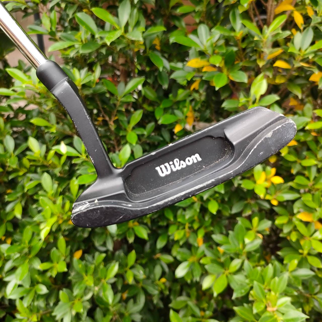 ไม้กอล์ฟครบชุด WILSON มีหัวไม้ครบ 1 , 3 HYBRID ชุดเหล็ก 5 - 9 พร้อม PW PUTTER WILSON ถุงกอล์ฟสวย ช่องเยอะ พร้อมออกรอบได้เลยครับ