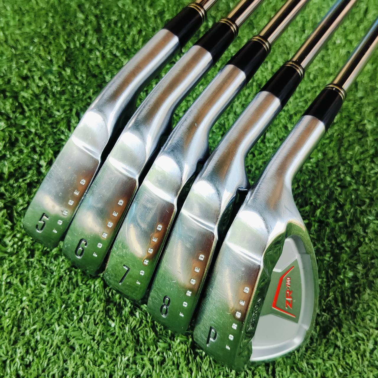 ** ขาดเหล็ก 9 ** ชุดเหล็ก SRIXON ZR-700 มีเหล็ก 5 6 7 8 และ PW เหล็กพรีเมี่ยม FORGED จากญี่ปุ่น ไม้กอล์ฟพรีเมี่ยมมือสอง ของแท้ By NakaraLuxurious