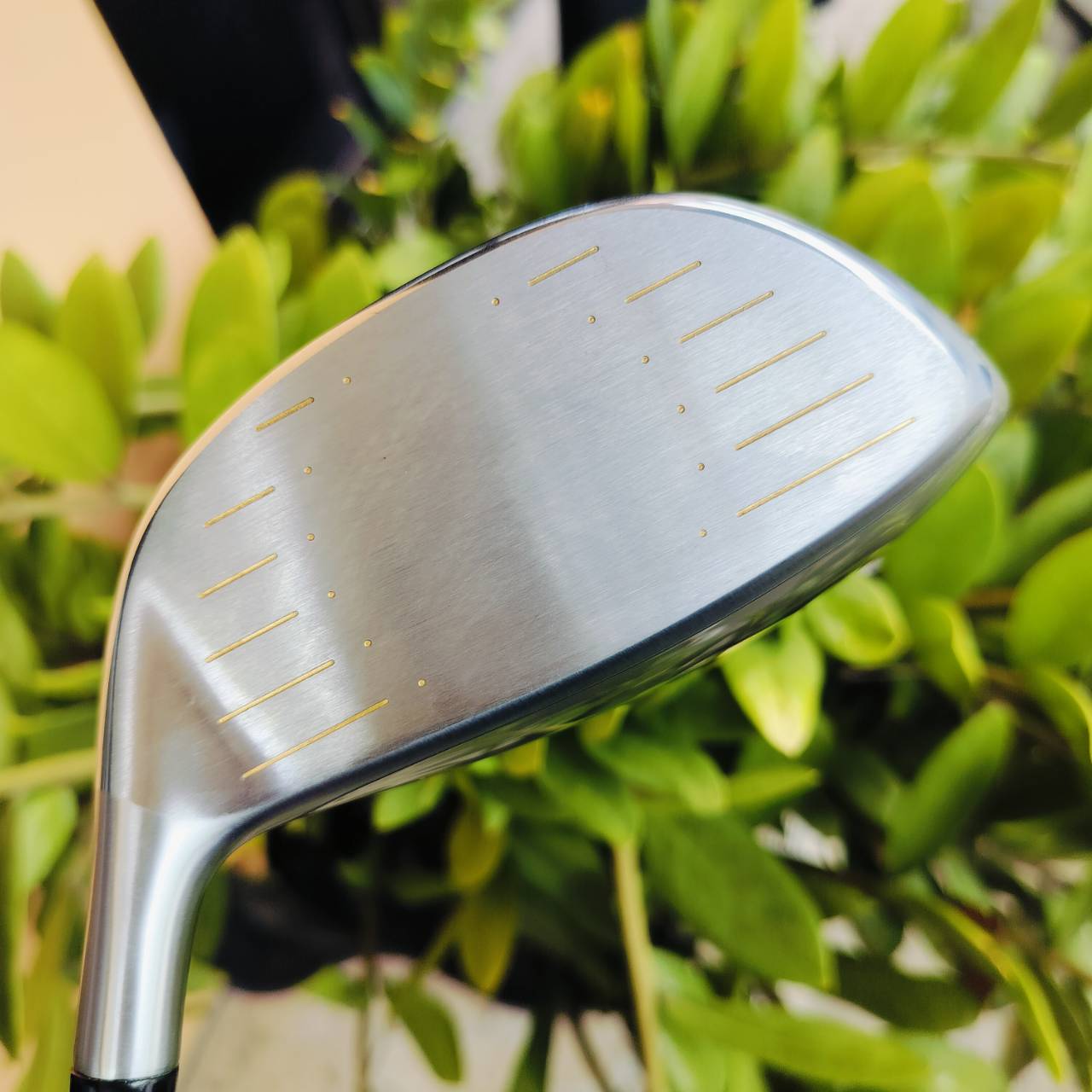 Driver VOLTIO PLATINUM G HI 2 รุ่นใหม่ เด้งยกกำลัง 2 ตัวนี้ ทั้ง G และ Hi หน้าเด้งจัด!!! และตีตรงมาก!!! ก้าน TOUR AD ที่ผลิตมาเฉพาะรุ่นนี้โดยเฉพาะเลยค่ะ ไม้กอล์ฟพรีเมี่ยมมือสอง ของแท้ By NakaraLuxurious
