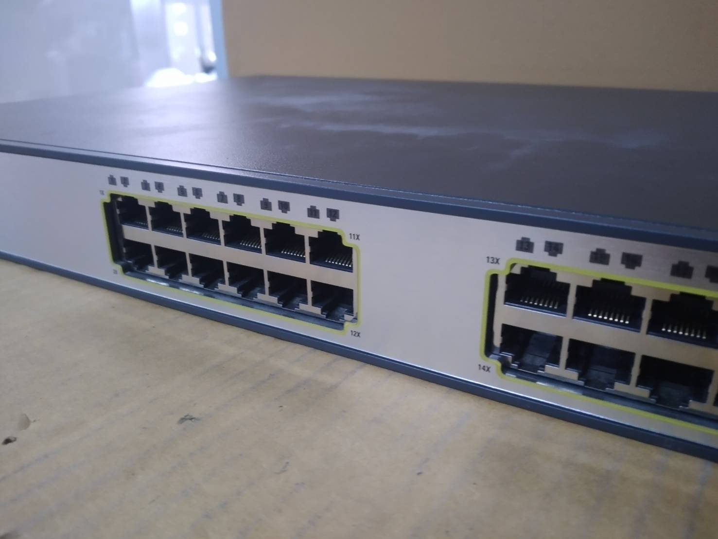 Cisco Catalyst WS-C3750-24TS-S Switch