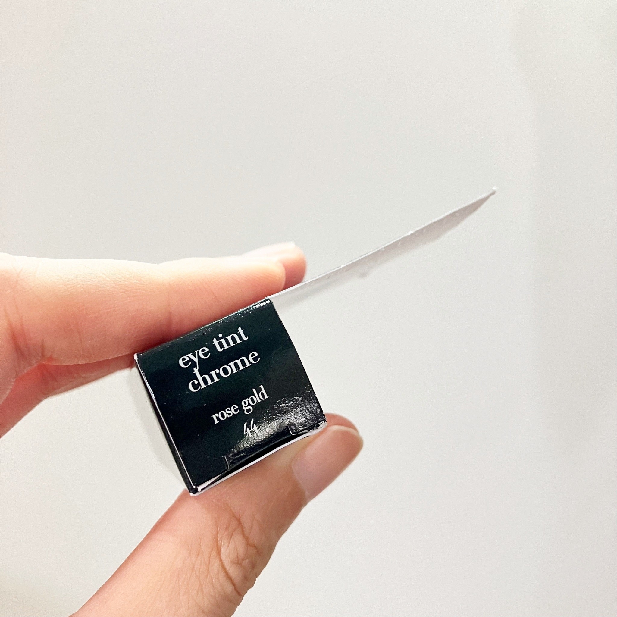 Eye Tint Liquid Eyeshadow 3ml เบอร์ 11 Rose Ashes เบอร์ 44 Rose Gold อายแชโดว์ชนิดน้ำ