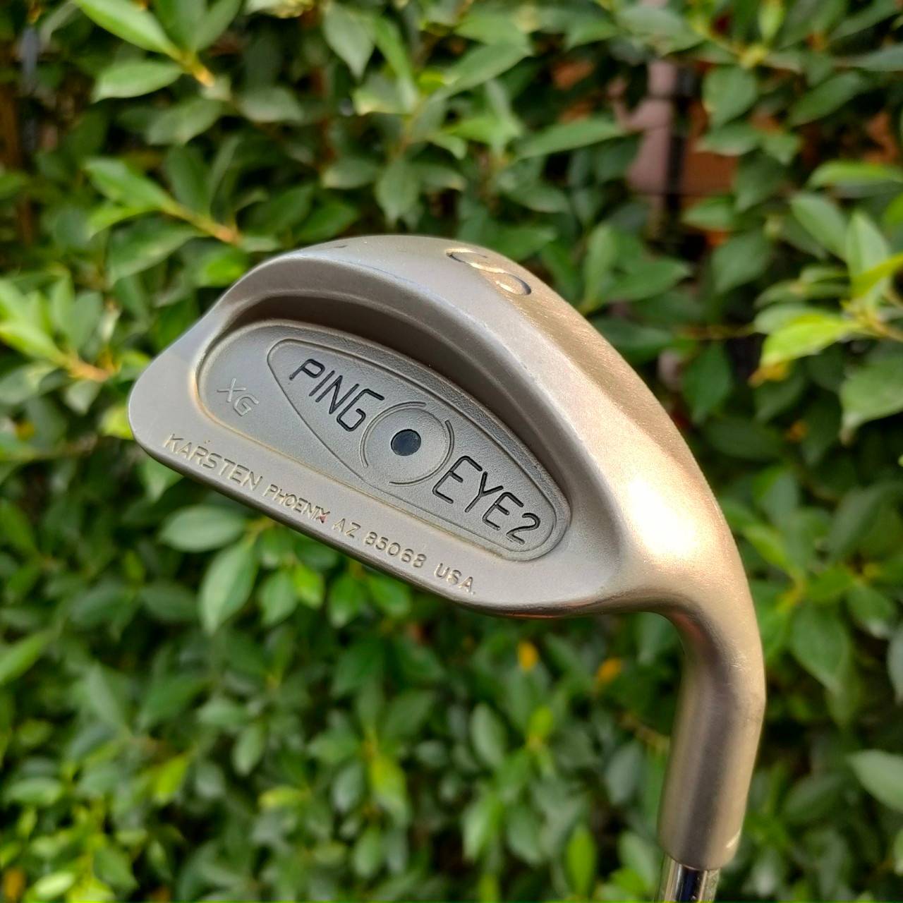 SW PING EYE2 XG จุดดำ ก้าน KBS TOUR FST เป็น WEDGE รุ่นใหม่ ที่ผลิตมาให้เป็นทรงวินเทจ รักษาความคมของร่องหน้าไม้ แบบสับๆของ EYE2 องศา 56 FLEX WEDGE ก้านดีมากๆเหมาะกับเวทมาก จำนวนผลิตน้อย นานๆเข้ามาที