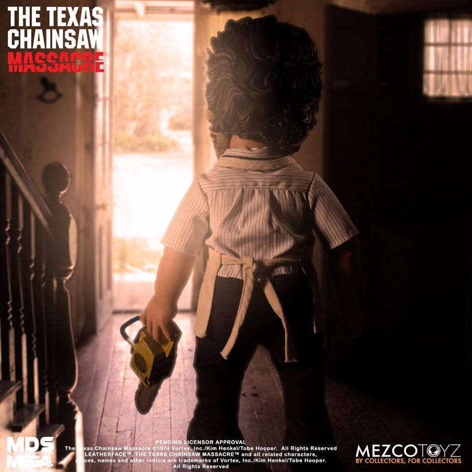 [สั่งจอง]Mezco Toyz MDS MEGA SCALE The Texas Chainsaw Massacre (1974) : Leatherface With Sound