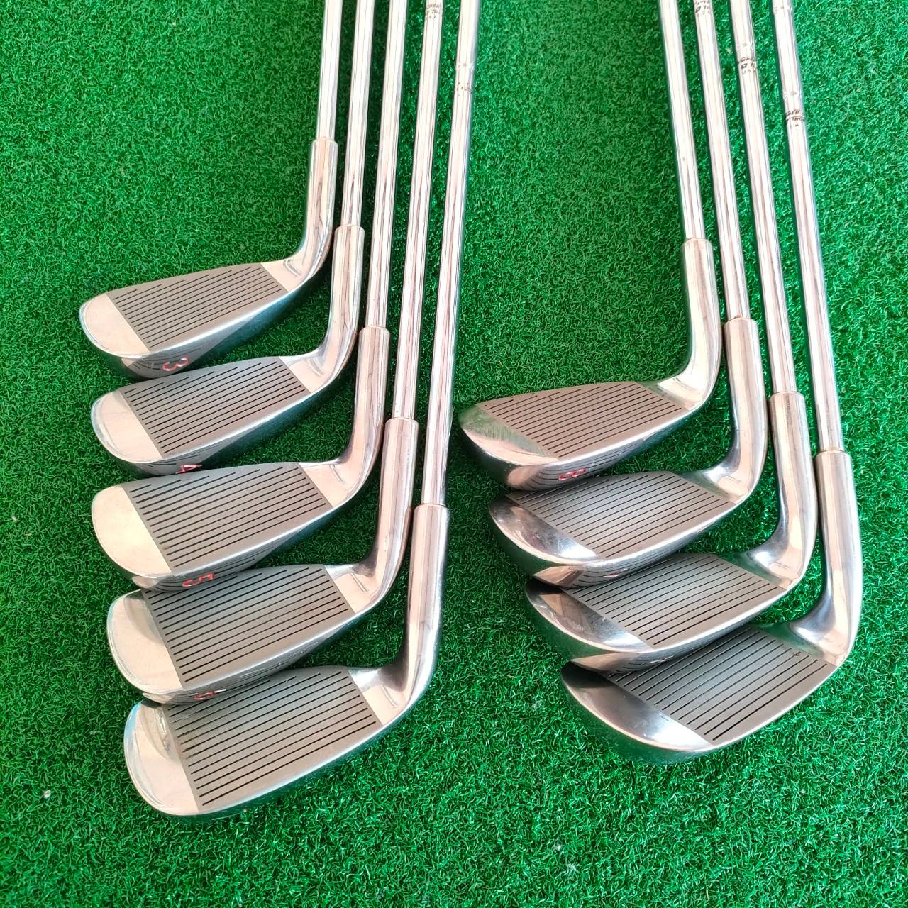 ชุดเหล็ก GOLDEN TOUR มีเหล็ก 3-9 PW SW ก้าน GOLDEN TOUR สภาพสวย เดิมๆครับ