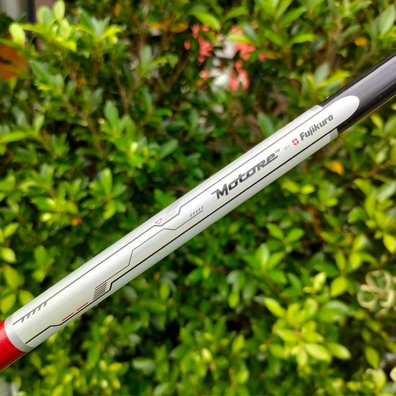 ชุดเหล็ก TAYLORMADE R11 สภาพสวยเลยครับ ก้าน FUJIKURA MOTORE FLEX R ตีดี ตีง่าย ตีไกลครับ สวยๆนานๆเข้ามา