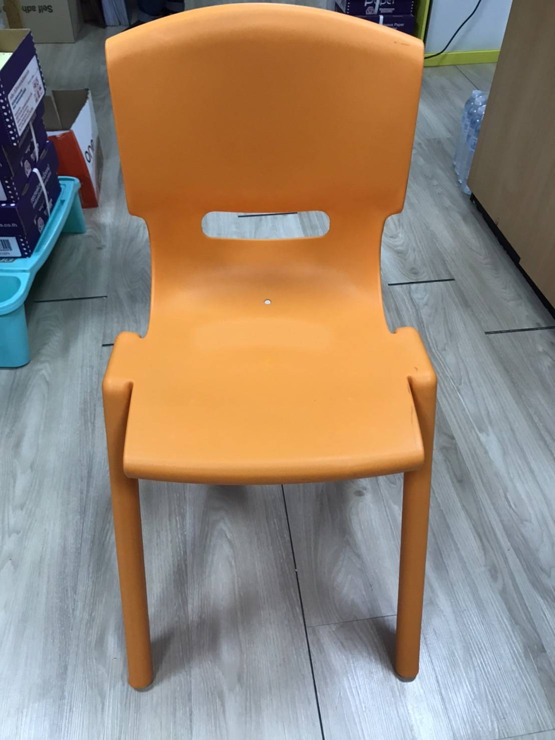 เก้าอี้พลาสติกหนาอย่างดี รุ่น44 เก้าอี้นักเรียนประถม-มัธยม เก้าอี้ผู้ใหญ่ เก้าอี้เอนกประสงค์ เก้าอี้โรงอาหาร ราคาโรงงาน สำหรับโรงเรียน มหาวิทยาลัย และศูนย์การค้า