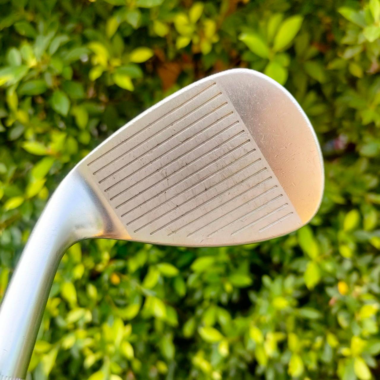 WEDGE CALLAWAY X SERIES JAWS องศา 50 เบาท์ 12 ของดีมาก!!! เป็น WEDGE FORGED พรีเมี่ยม ชิพนุ่มและแน่นมากๆ ออกแบบด้านหลัง ได้ดีมาก ไม้กอล์ฟมือสอง ของแท้ BY NakaraLuxurious