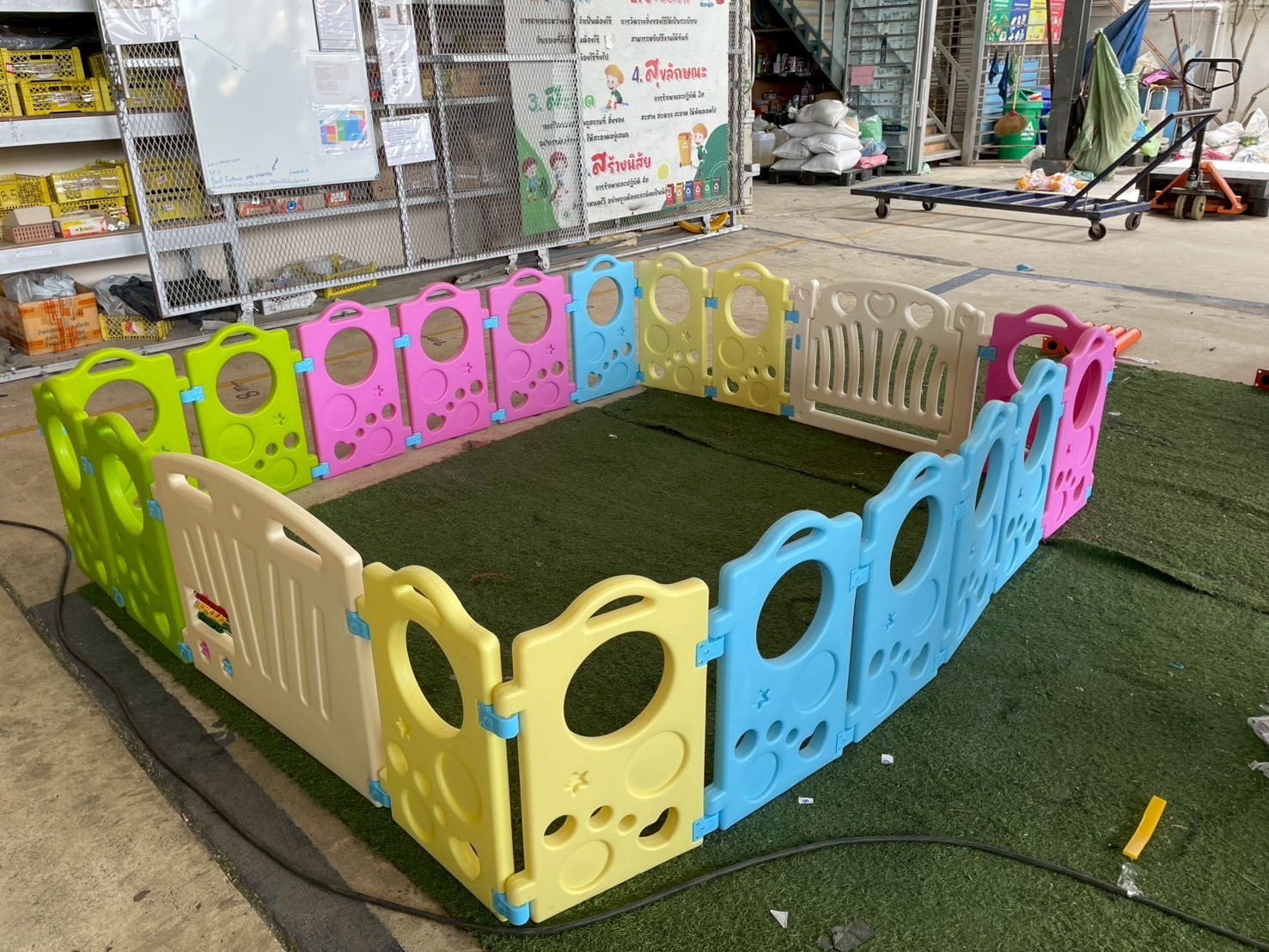 รั้วกั้นพลาสติก คอมโบหลากสี, คอกบอล ,บ่อบอลพลาสติก,คอกกั้น, รั้วกั้นเด็ก, พร้อมส่ง