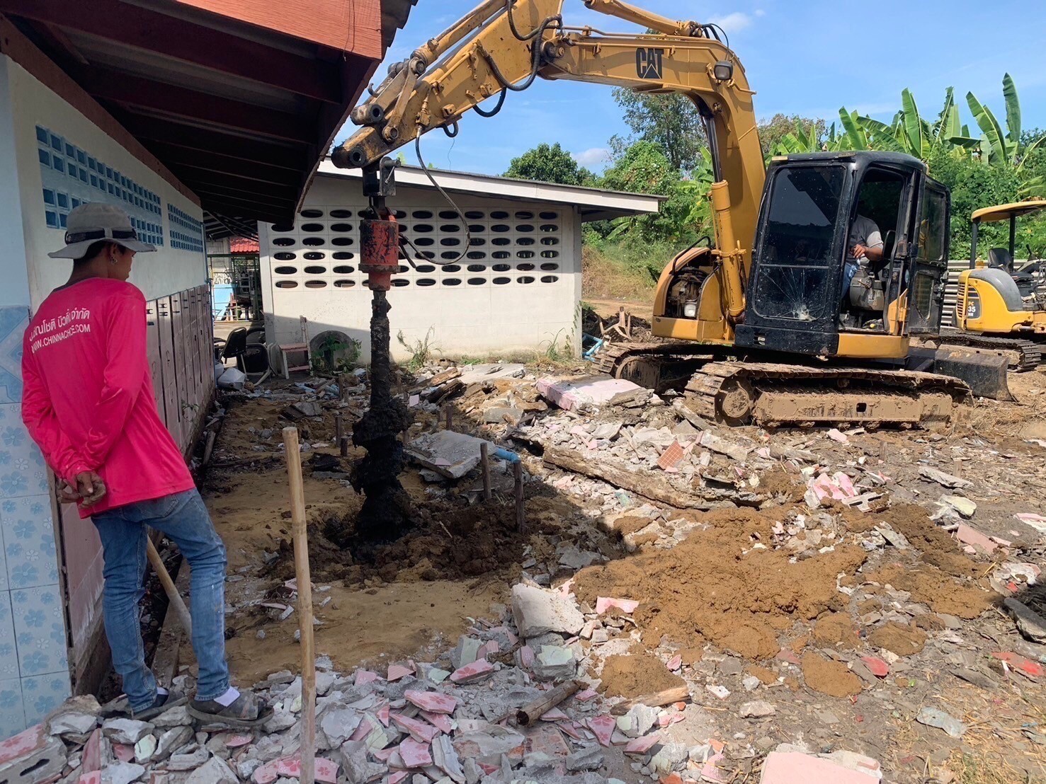 งานสร้างห้องน้ำ รร.วัดหนองเสือ อ.บ้านโป่งจ.ราชบุรี