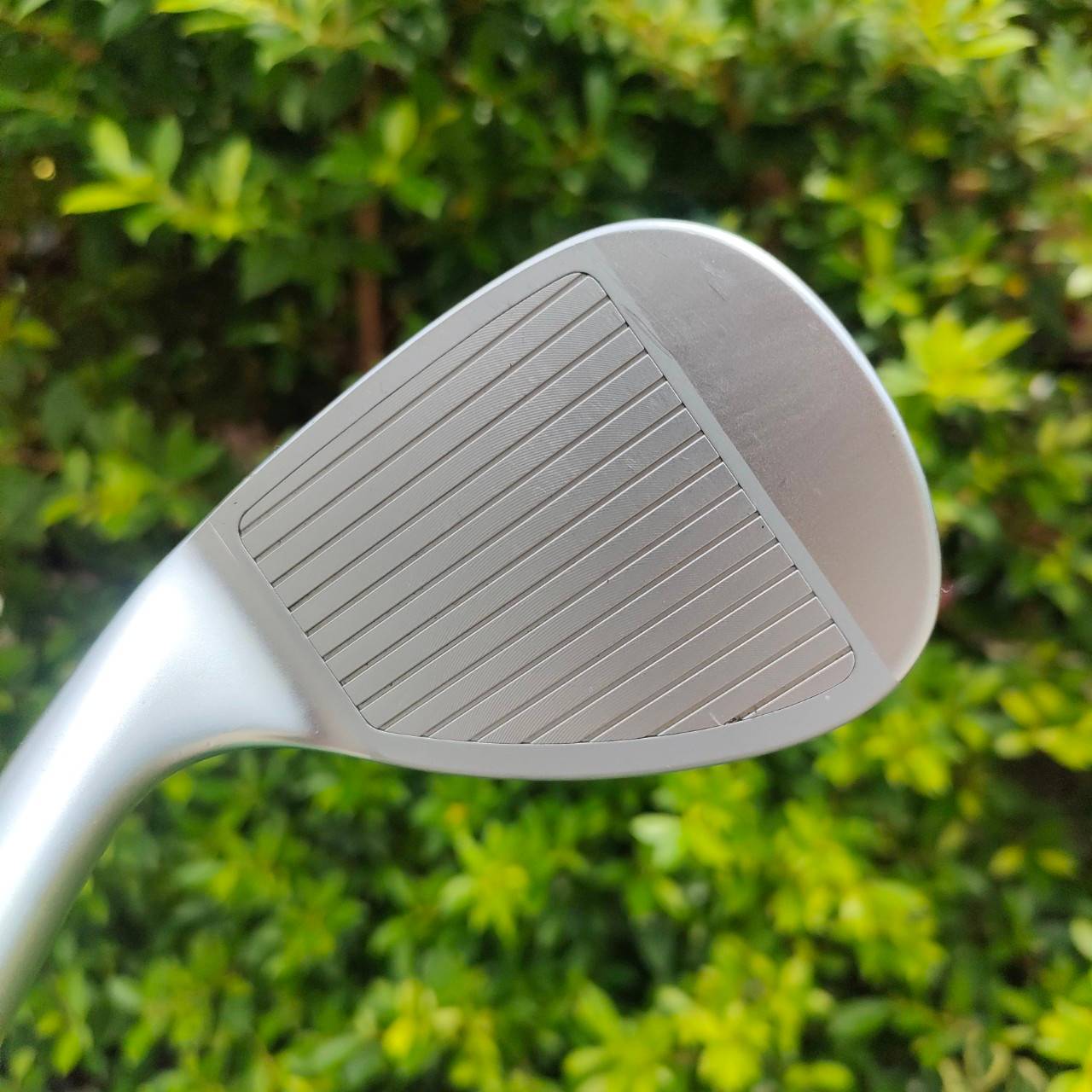WEDGE TAYLORMADE TP MILLED องศา 60 BOUNCE 06 ก้าน KBS HI-REV กริพ IOMIC สุดยอดจริง ทั้งหัวทั้งก้านระดับเทพ หน้า MILLED กัดลูกแบบสุดๆ ไม้กอล์ฟมือสอง ของแท้ BY NakaraLuxurious