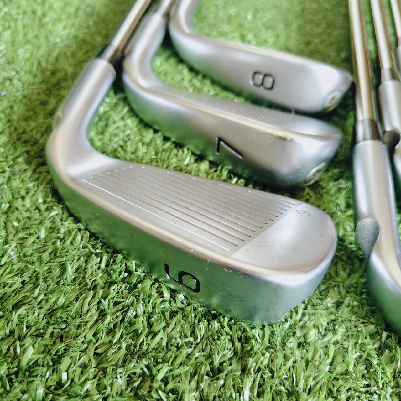 *มือซ้าย*PING G430 (Left-Handed) – ชุดเหล็กที่ทั้ง “ง่าย ควบคุมดี ระยะไกล” และ “ดูเท่ทุกองศา”