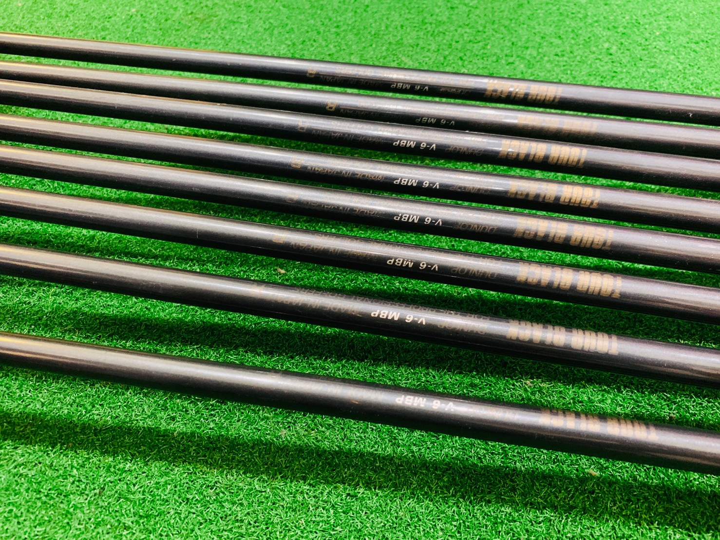 IRON SET SPALDLNG QUGUATA TOUR