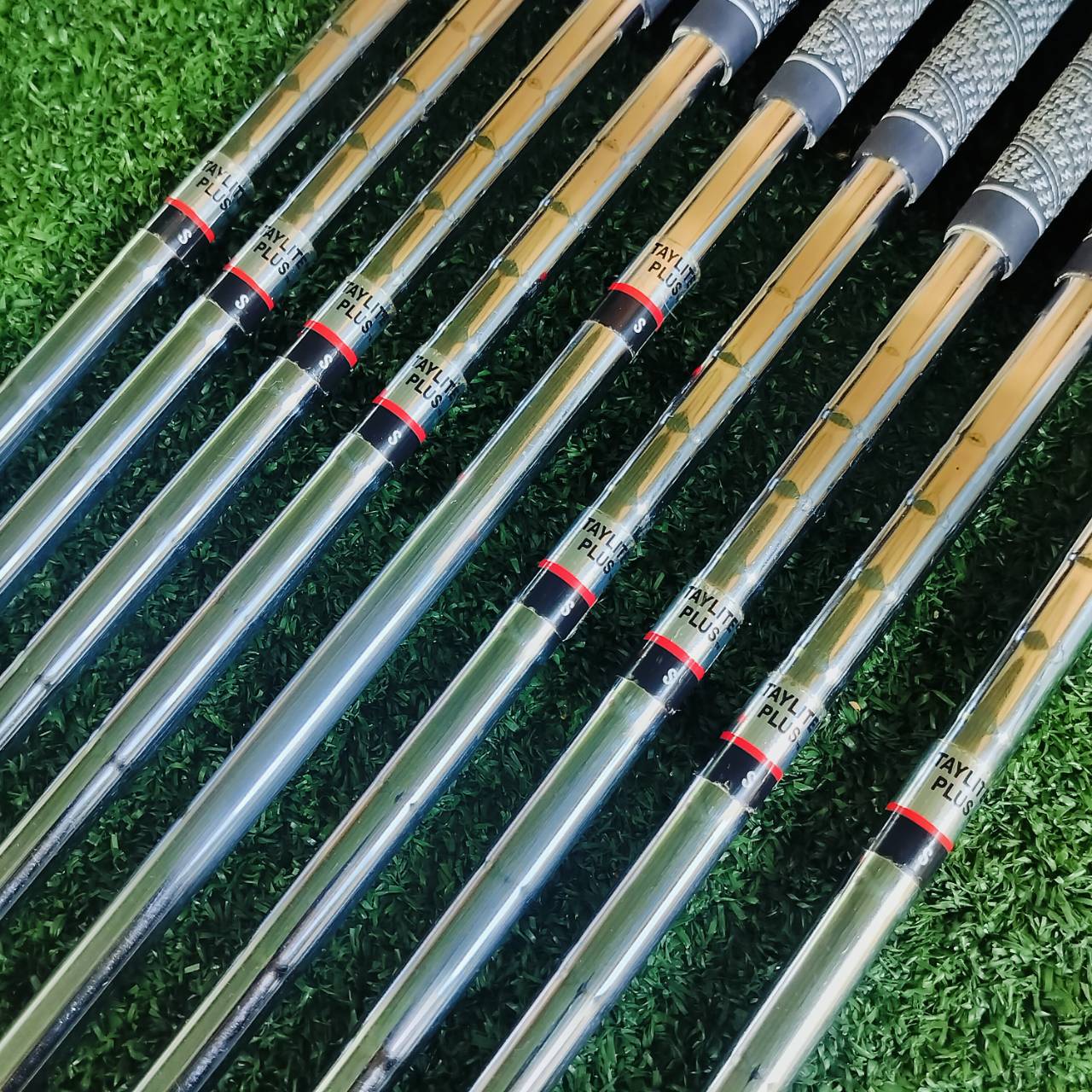 ชุดเหล็ก Taylormade ICW11 มีเหล็ก 3-9 PW SW ก้าน กริพ เดิมทั้งหมด FLEX S เป็นชุดเหล็กที่ตีมันส์มาก ไม้กอล์ฟพรีเมี่ยมมือสอง ของแท้ By NakaraLuxurious
