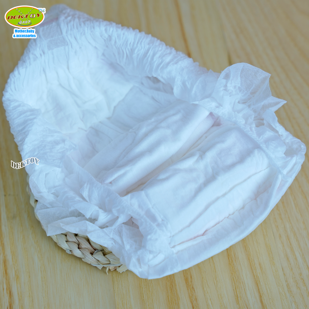 Falicia เฟลิเซีย ผ้าอนามัยแบบกางกาง 1ห่อ 4 ชิ้น ไซซ์ M 24-33 นิ้ว