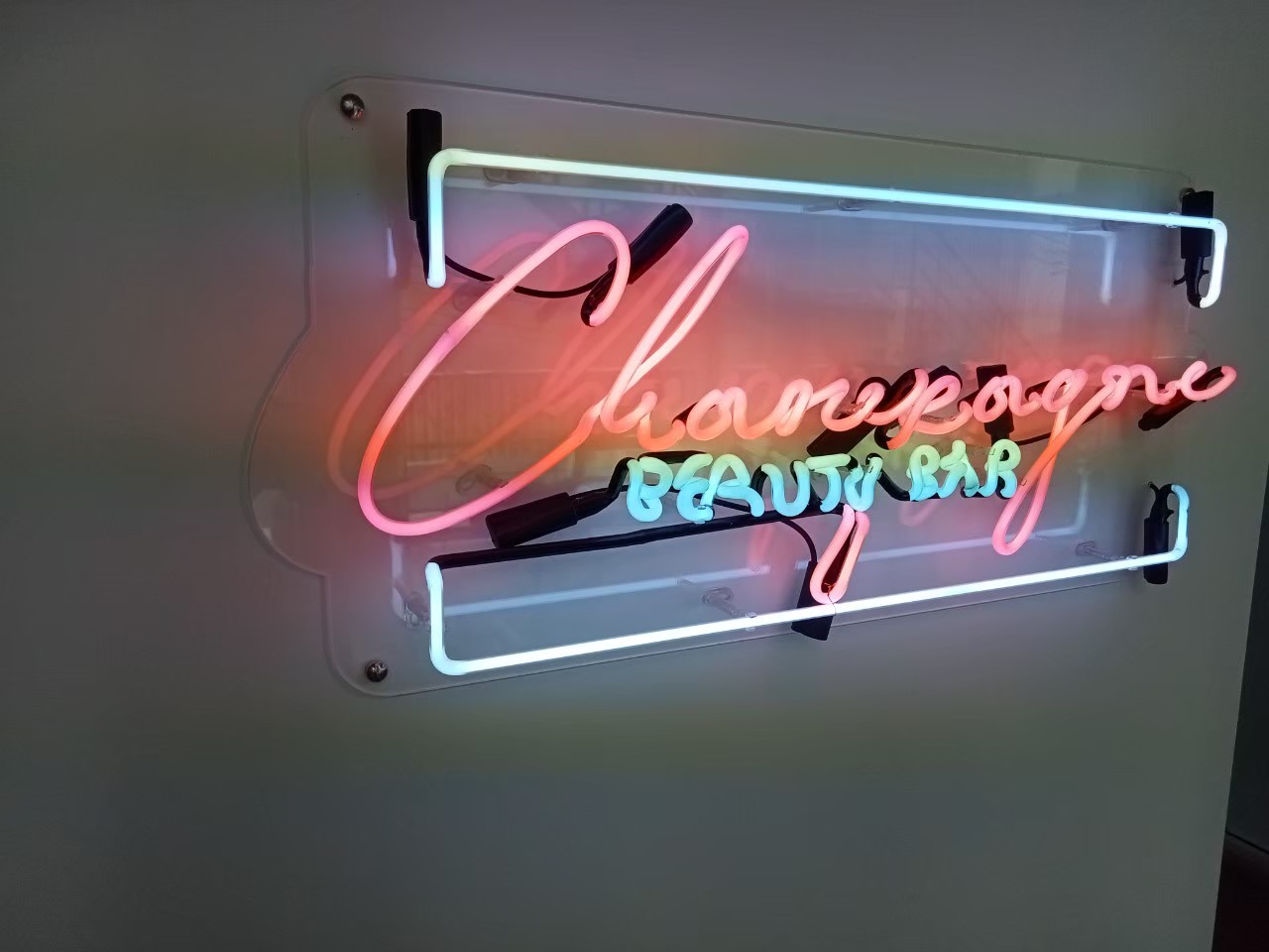 ป้ายไฟนีออน