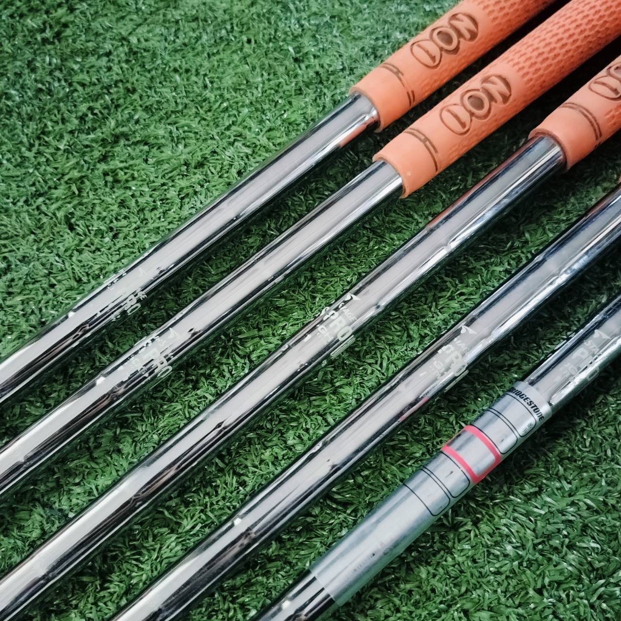 ** ขาดเหล็ก 8 ** IRON SET TITLEIST AP2 712 FORGED ก้าน NS PRO 950 FLEX R มีเหล็ก 5 6 7 9 PW (ลดพิเศษสุดๆ) ไม้กอล์ฟพรีเมี่ยมมือสอง ของแท้ By NakaraLuxurious
