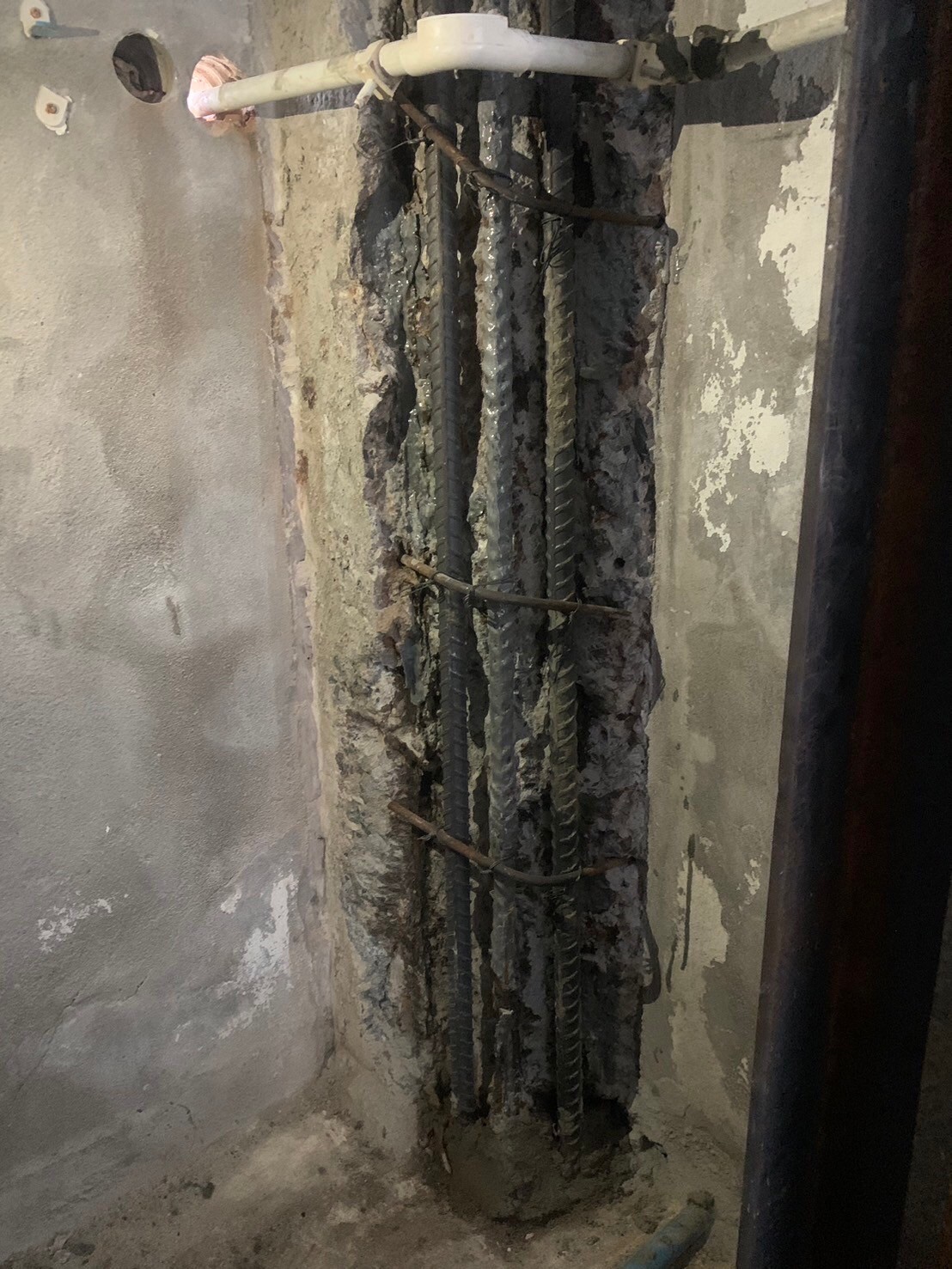 งานซ่อมโครงสร้างเสา หอพักพยาบาลบางระมาด รพ.ศิริราช