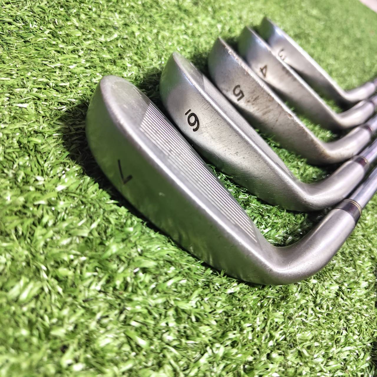 ชุดเหล็ก Taylormade BURNER XD – หน้าไม้มีแผ่นไทเทเนี่ยม เด้งจัด ตีไกลมาก!