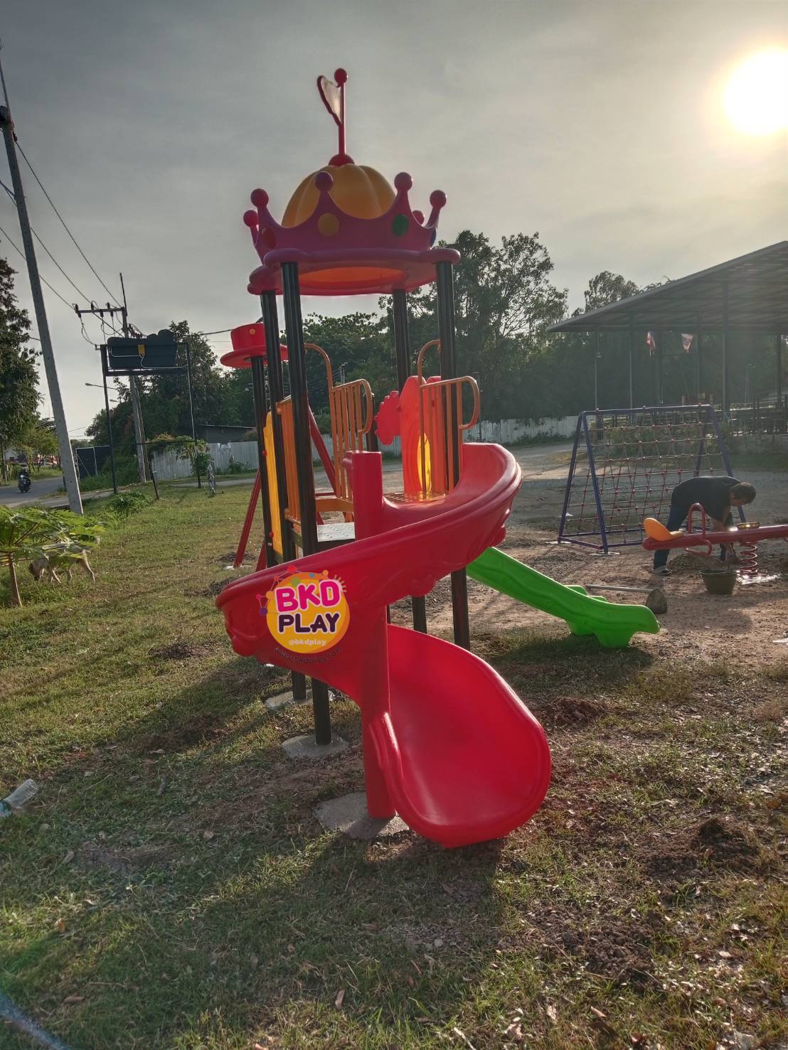เครื่องเล่นสนามกลางแจ้ง ในร่ม, ชุดมงกฎสีหวาน ,สไลเดอร์, กระดานลื่น, ของเล่น,ครุภัณฑ์สนามเด็กเล่น, สพฐ,โครงการโรงเรียนประชารัฐ playground,สไลเดอร์,ของเล่นเสริมพัฒนาการ,เครื่องเล่นสนาม, สนามเด็กเล่น