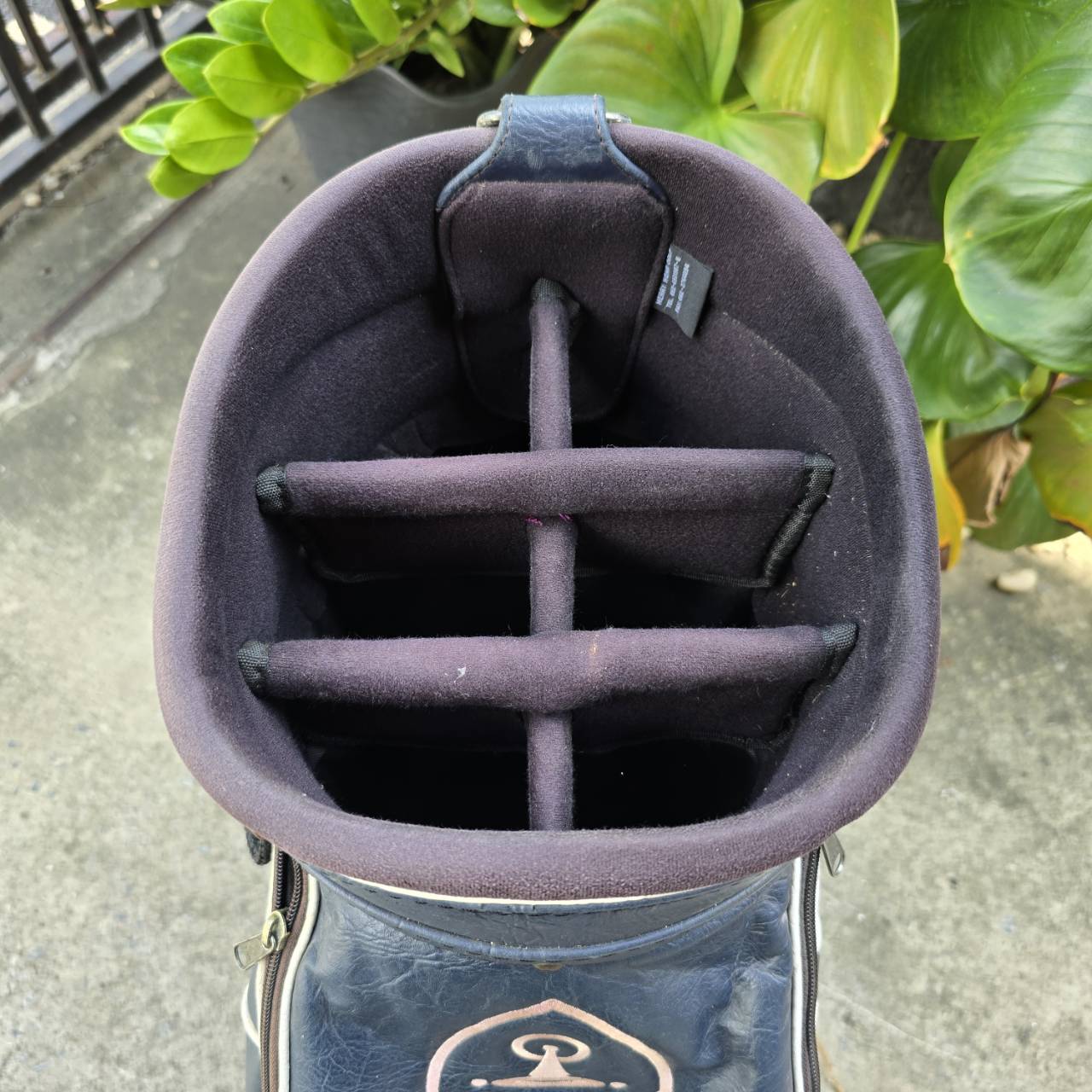 ถุงกอล์ฟ SATIT CHULA มือสอง ถุง TOUR ใบใหญ่ สภาพสวยเดิมๆเลยค่ะ ใส่ไม้กอล์ฟและของได้ครบครัน