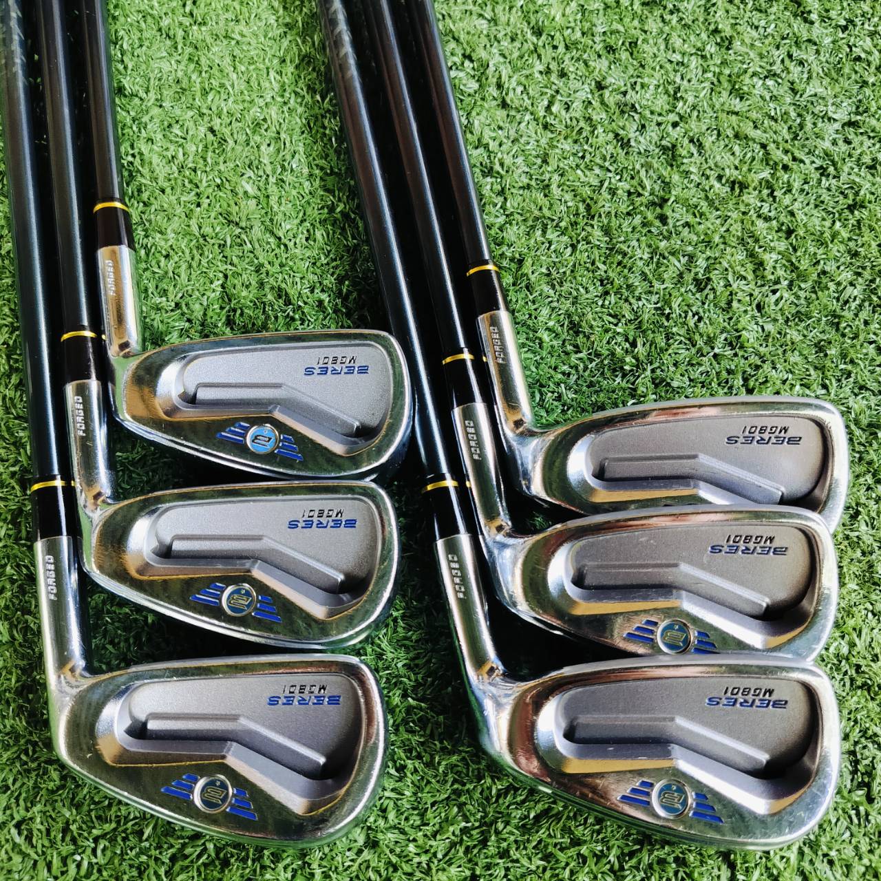 ชุดเหล็ก HONMA BERES MG801 ตัว FORGED ของ BERES จะดีกว่า รุ่นทั่วไปอย่างมาก ใส่เต็มทั้งคุณภาพ และการออกแบบให้ตีง่าย มี CAVITY โพรงลึก เพื่อการชดเชยสูงสุด ไม้กอล์ฟพรีเมี่ยมญี่ปุ่นมือสอง ของแท้ By NakaraLuxurious