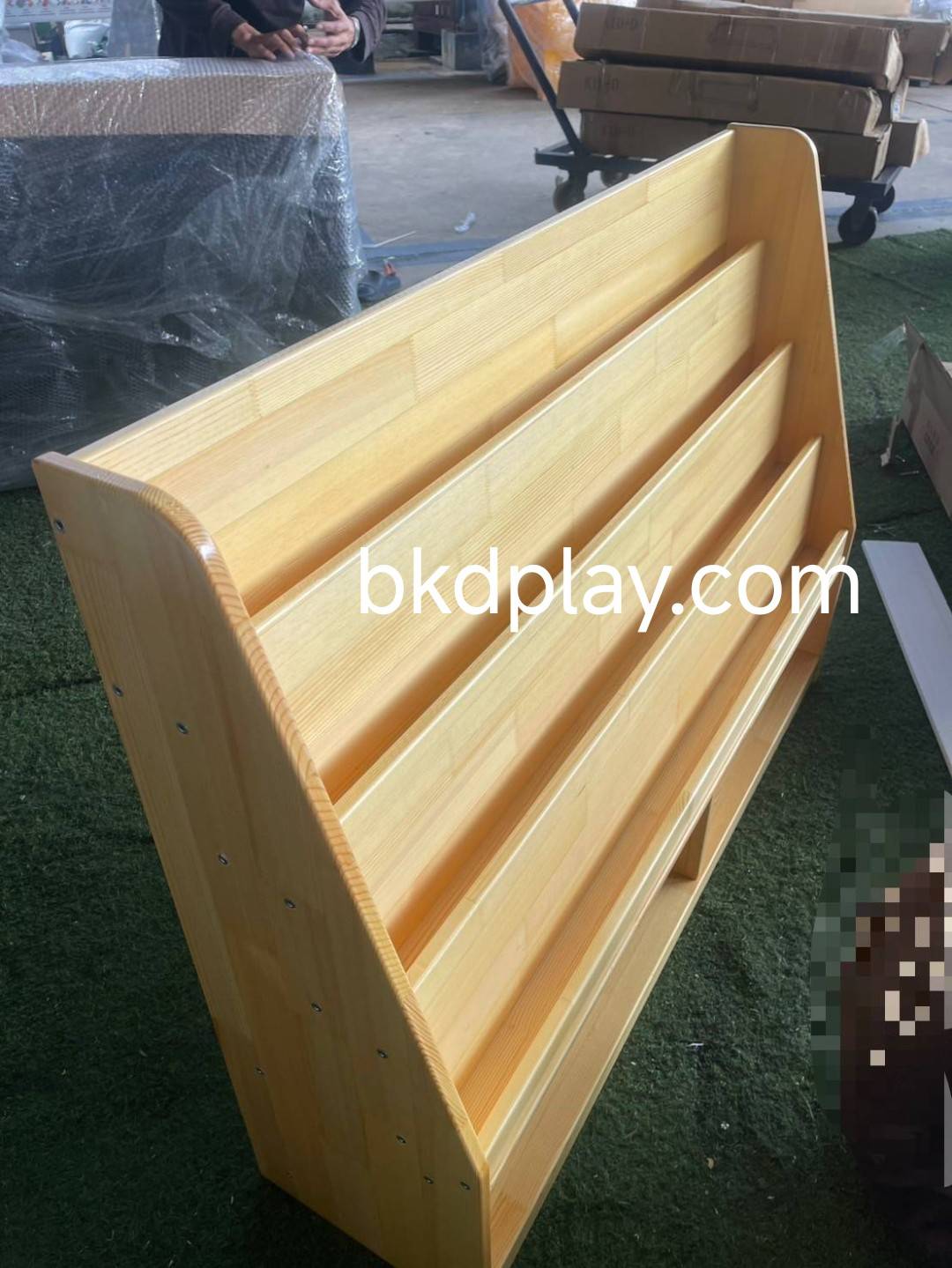 ชั้นวางหนังสือไม้คอมโพสิต 3 ชั้น , ชั้นหนังพร้อมช่องเก็บของ,เฟอร์นิเจอร์เด็ก พร้อมส่ง