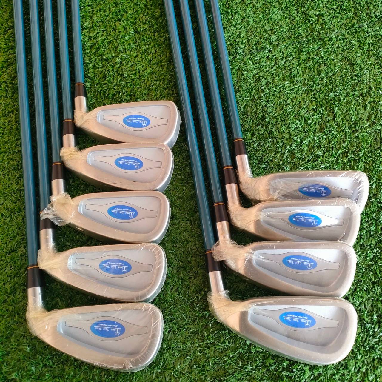 ชุดเหล็ก TRUE TEST TOUR SUPERHEAD ของใหม่!!! มีเหล็ก 3-9 เเละ PW SW ก้าน TRUE TEST TOUR FLEX R เหล็กคุณภาพสูง CAVITY ลึก ตีง่าย วัสดุสุดพรีเมี่ยม ก้านก็พรีเมี่ยม!! มือหนึ่ง ของแท้ BY NakaraLuxurious