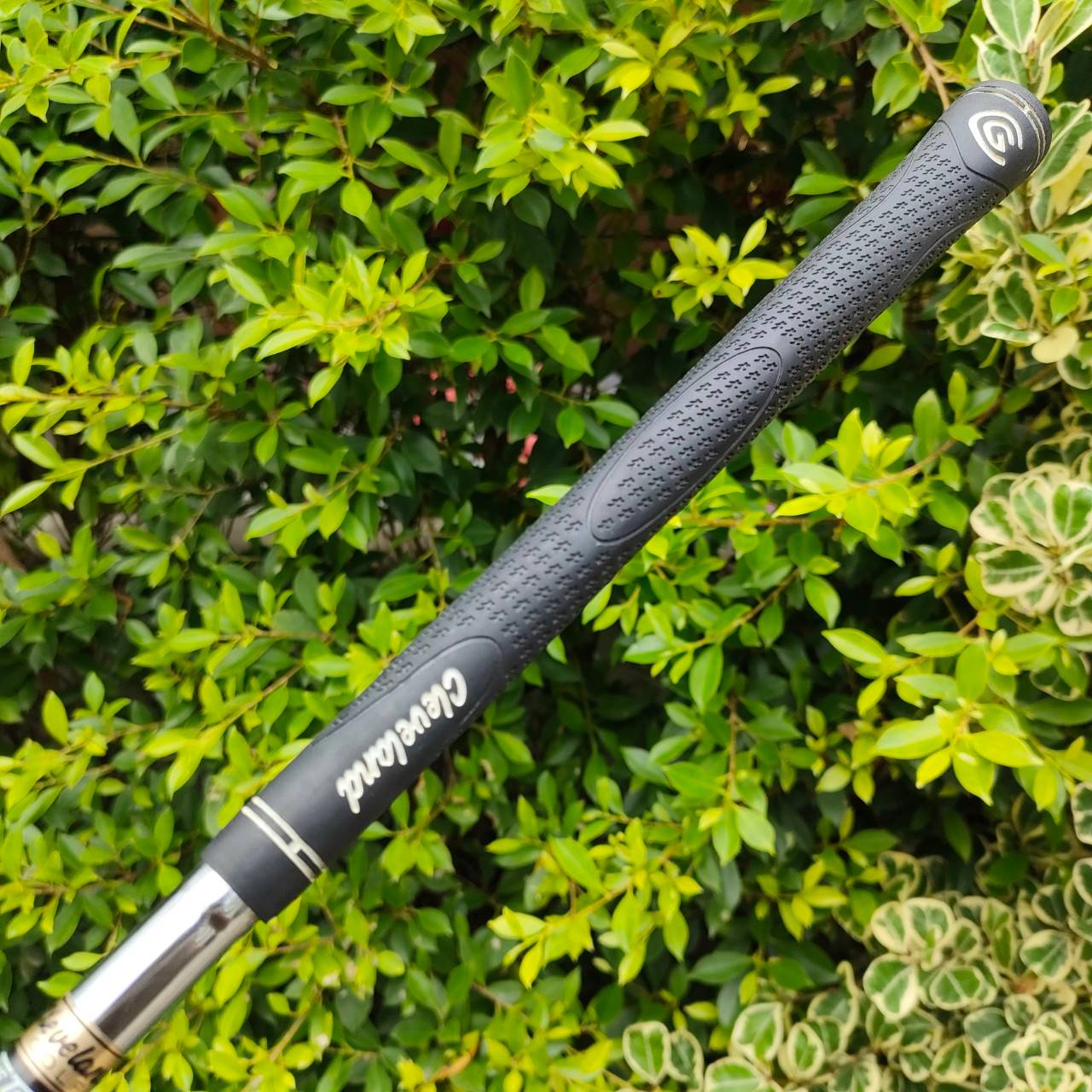 WEDGE CLEVELAND 900 ก้าน TRUE TEMPER FLEX WEDGE ก้านแม่นยำมั่นคง รุ่นยอดนิยมของ แบรนด์ CLEVELAND เป็นรุ่นที่เคยขึ้น อันดับ 1 ทุกสถาบันครับ ตัวนี้เป็นตัว LOW BOUNCE นะครับ ราคาแบบเข้าถึงง่าย สบายกระเป๋า แต่ได้ของดีแบบสุดๆ
