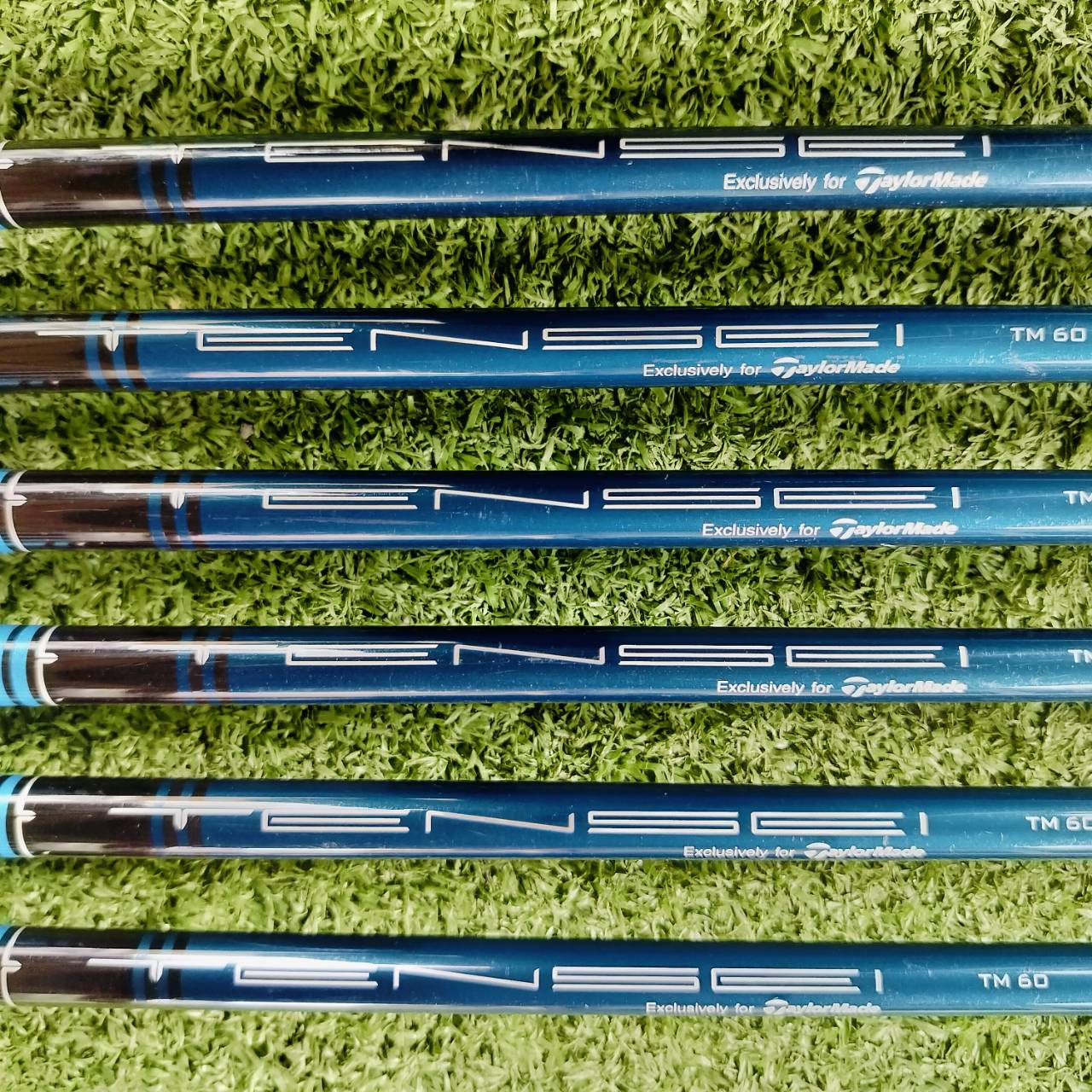 ชุดเหล็ก Taylormade SIM2 MAX ก้าน TENSEI BLUE FLEX R ก้านตัวนี้แพงที่สุดค่ะ ถ้าก้านตัวนี้ ของใหม่อยู่ที่ 43,900 บาทเลยค่ะ มีเหล็ก 5 6 7 8 9 PW . TaylorMade SIM2 Max Irons เหมาะสำหรับนักกอล์ฟที่ต้องการไม้ที่ตีง่าย ชดเชยความผิดพลาดสูง ให้ความรู้สึกนุ่มนวลใน