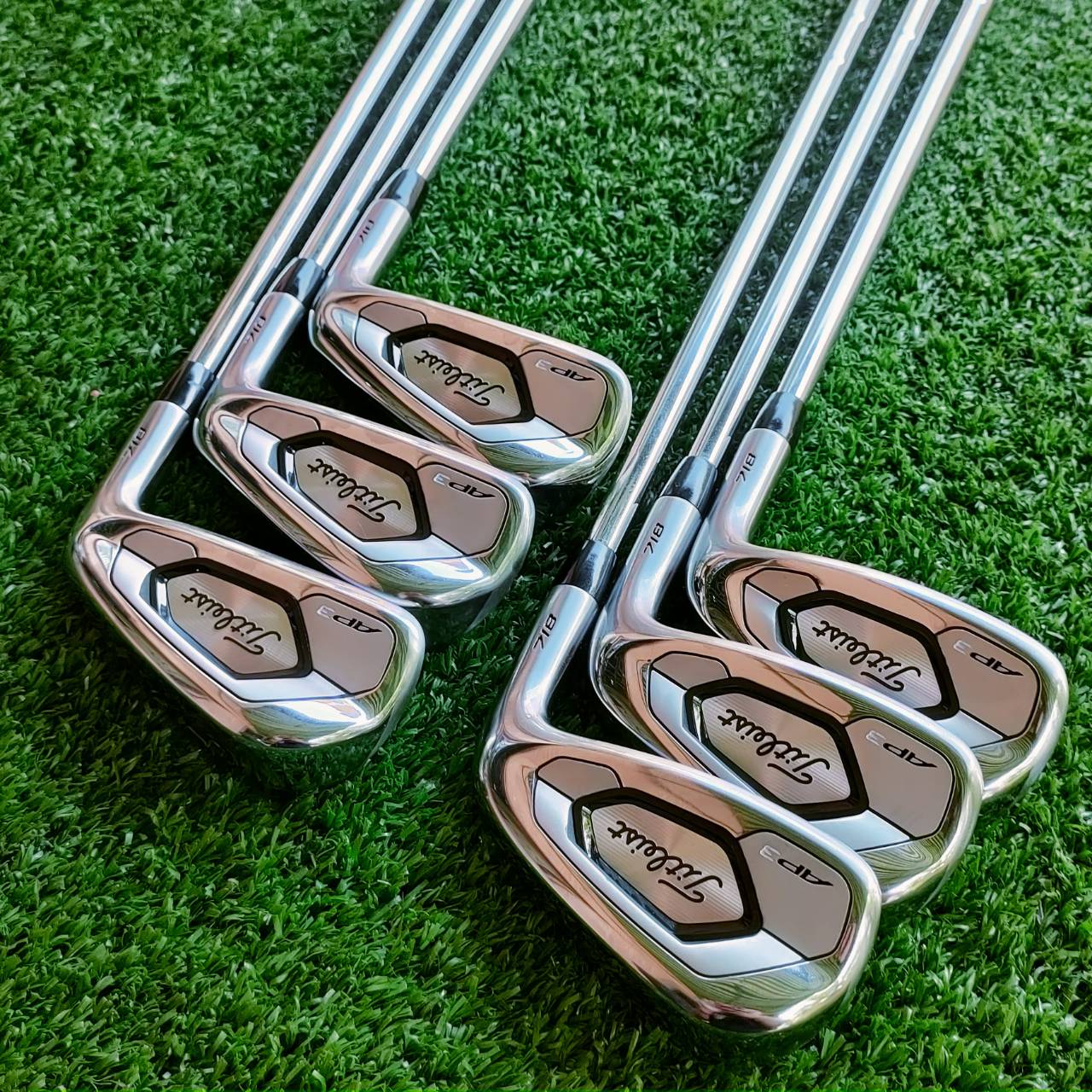 ชุดเหล็ก Titleist AP3 718 จากการพัฒนาชุดเหล็ก AP1 และ AP2 มาผสมผสานเข้าด้วยกัน เพื่อสร้างเหล็กที่ตีไกลที่สุด สร้างความเร็วได้สูงสุดเท่าที่ Titleist เคยมีมา ไม้กอล์ฟพรีเมี่ยมมือสอง ของแท้ By NakaraLuxurious